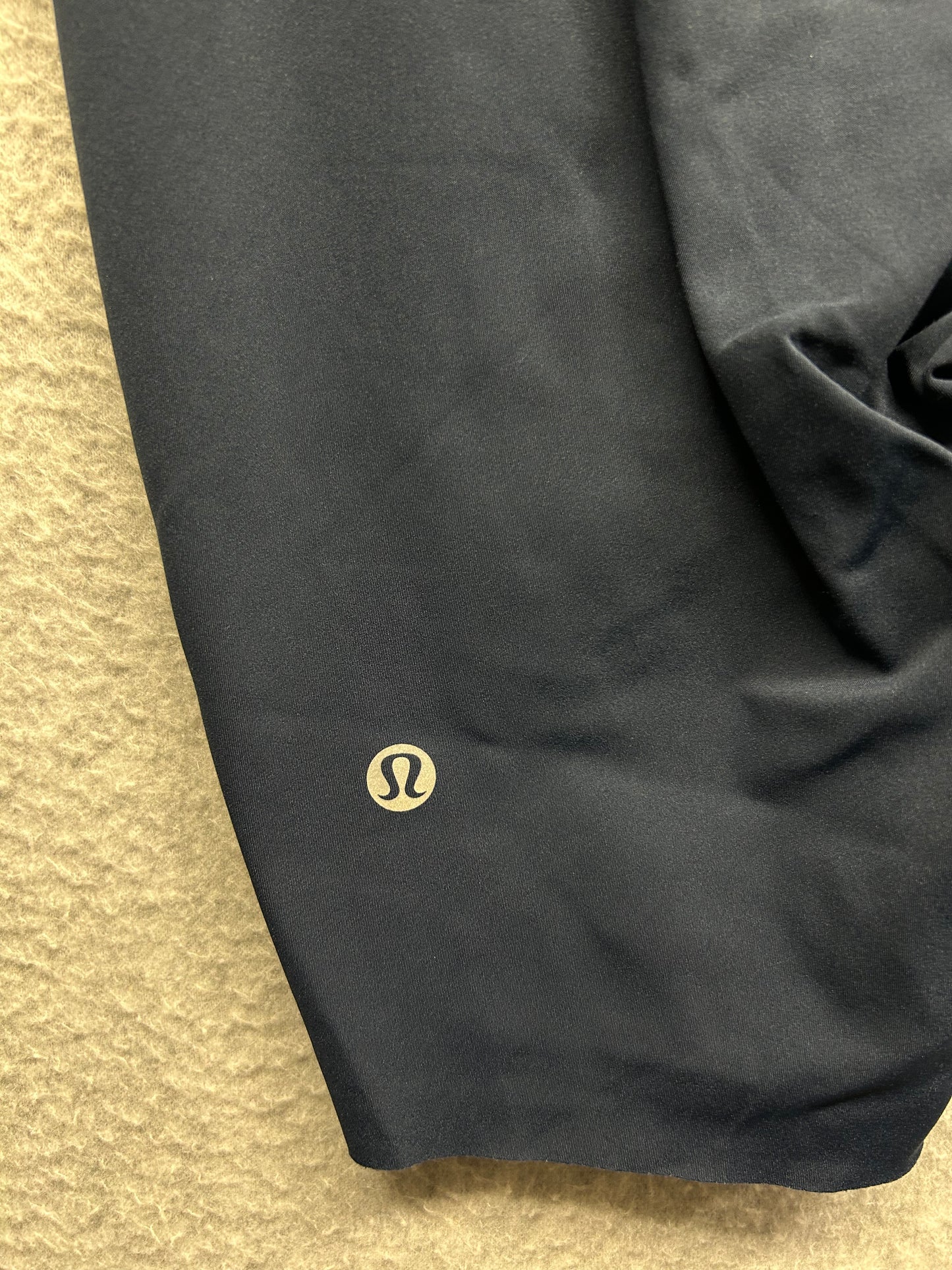 Lululemon Base Pace High-Rise Short 8" Size 6 True Navy