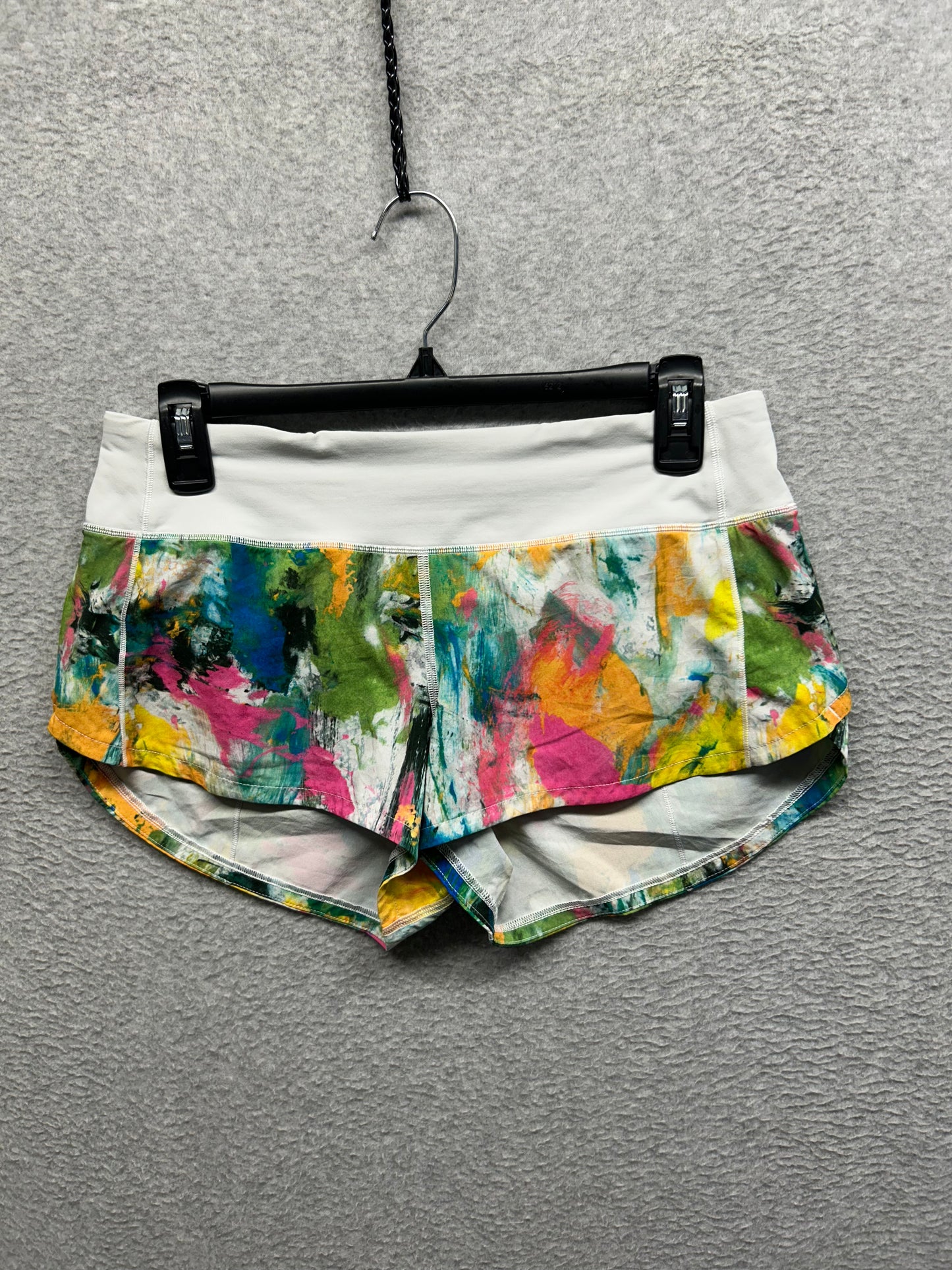 Lululemon Speed Up Low-Rise Lined Short 2.5" Size 6 No Limits White Multi