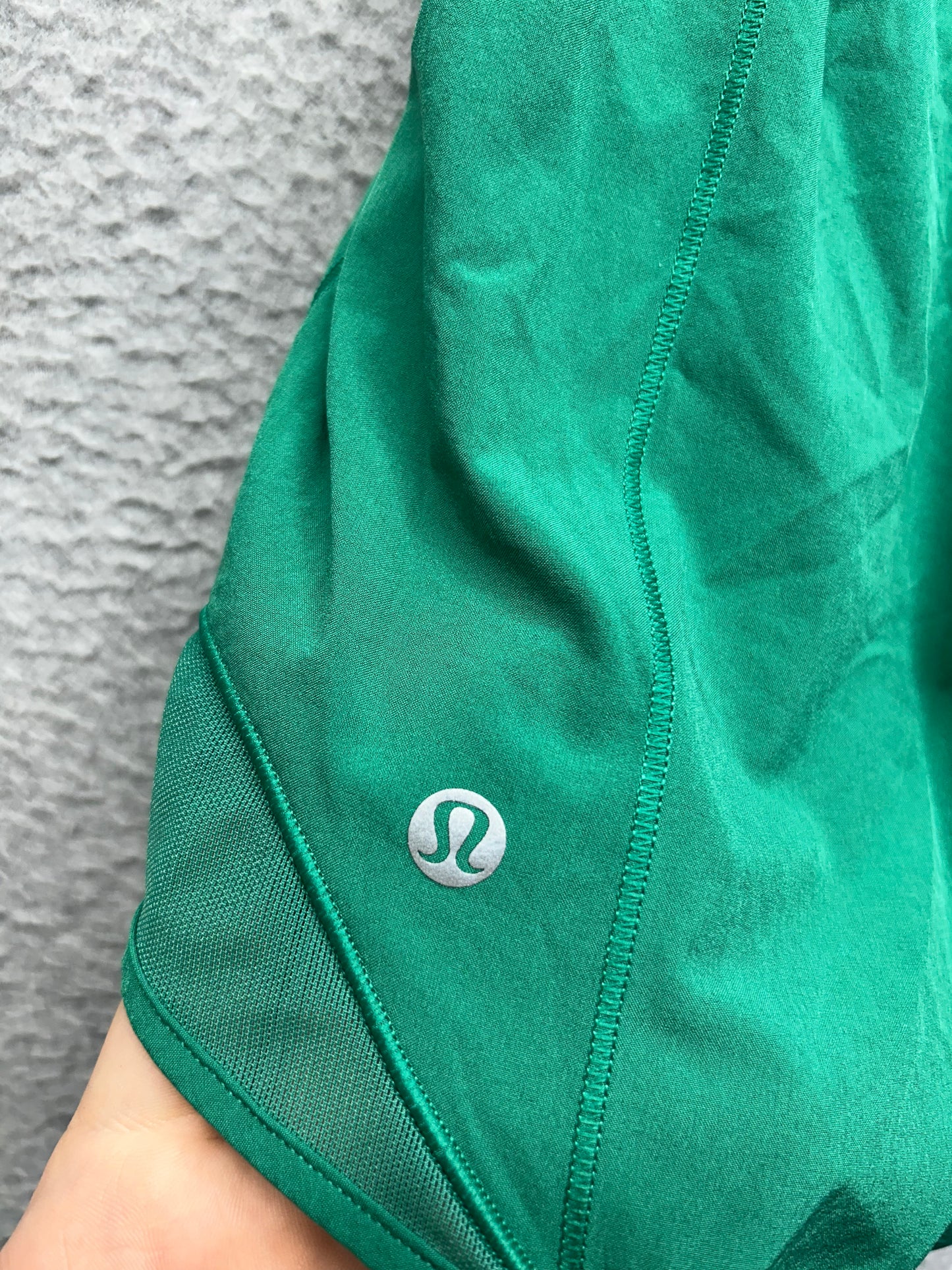 Lululemon Hotty Hot High-Rise Lined Short 4" Size 6 (Square) Cascadia Green