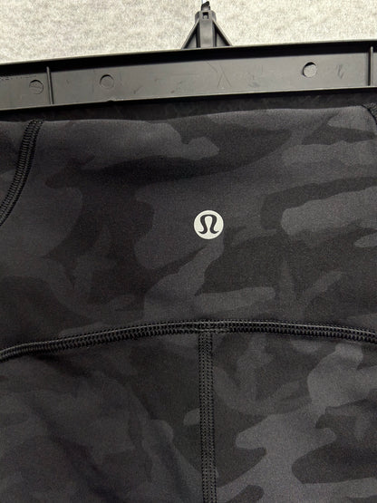 Lululemon Shorts Size 6 Black Camo