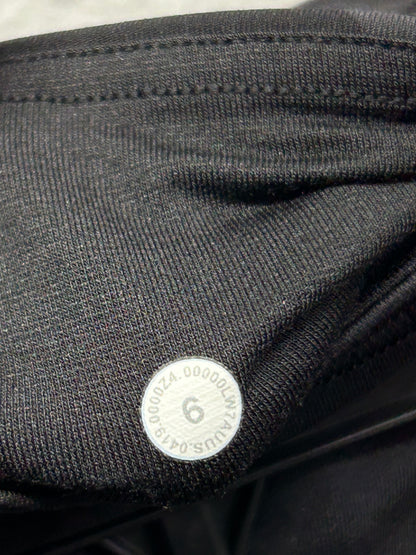 Lululemon Shorts Size 6 Black Camo