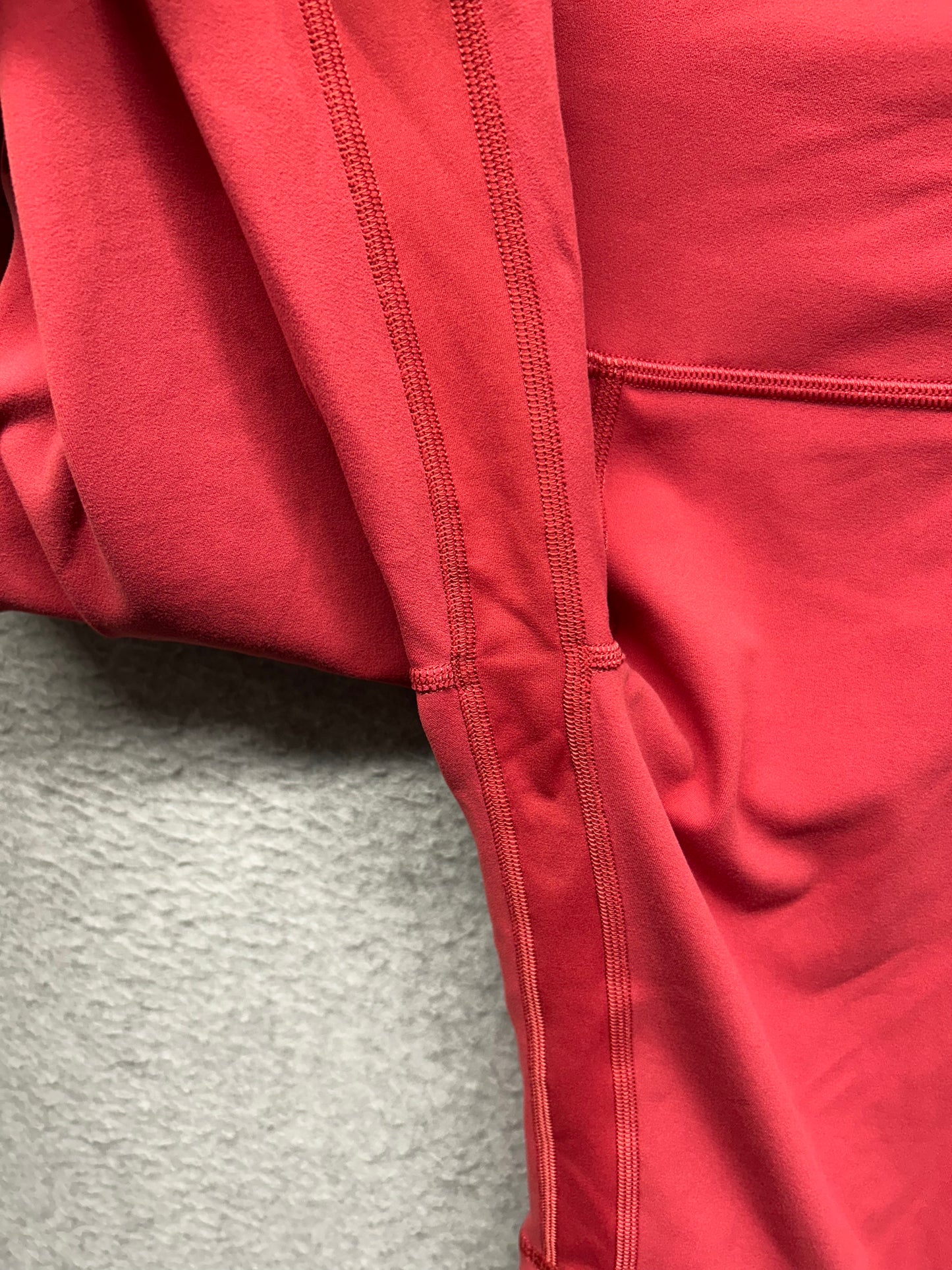 Lululemon Align High-Rise Short 8" Size 6 Persian Red