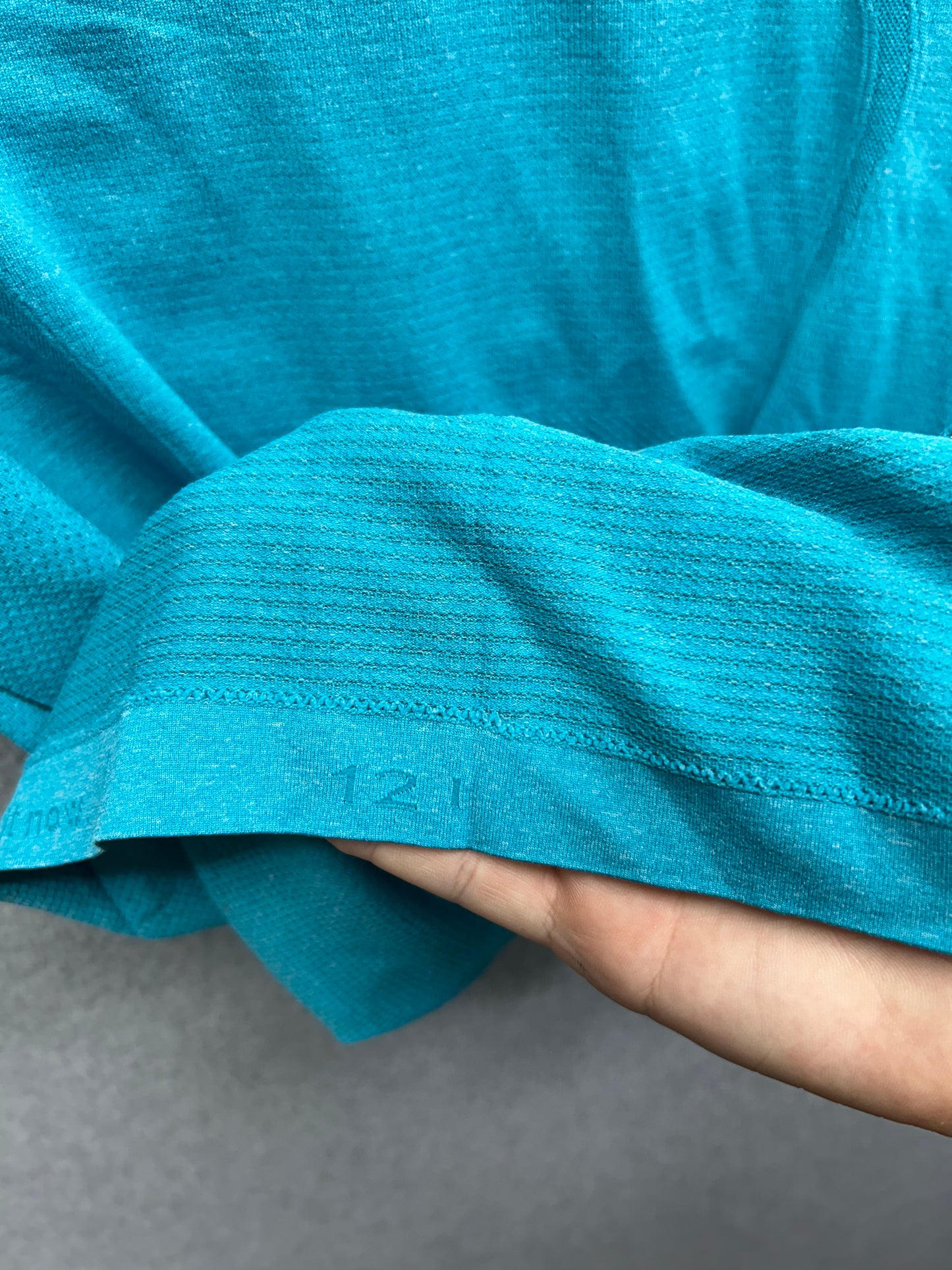 Lululemon Run: Swiftly Tech Short Sleeve Size 12 Heathered Surge Teal Blue