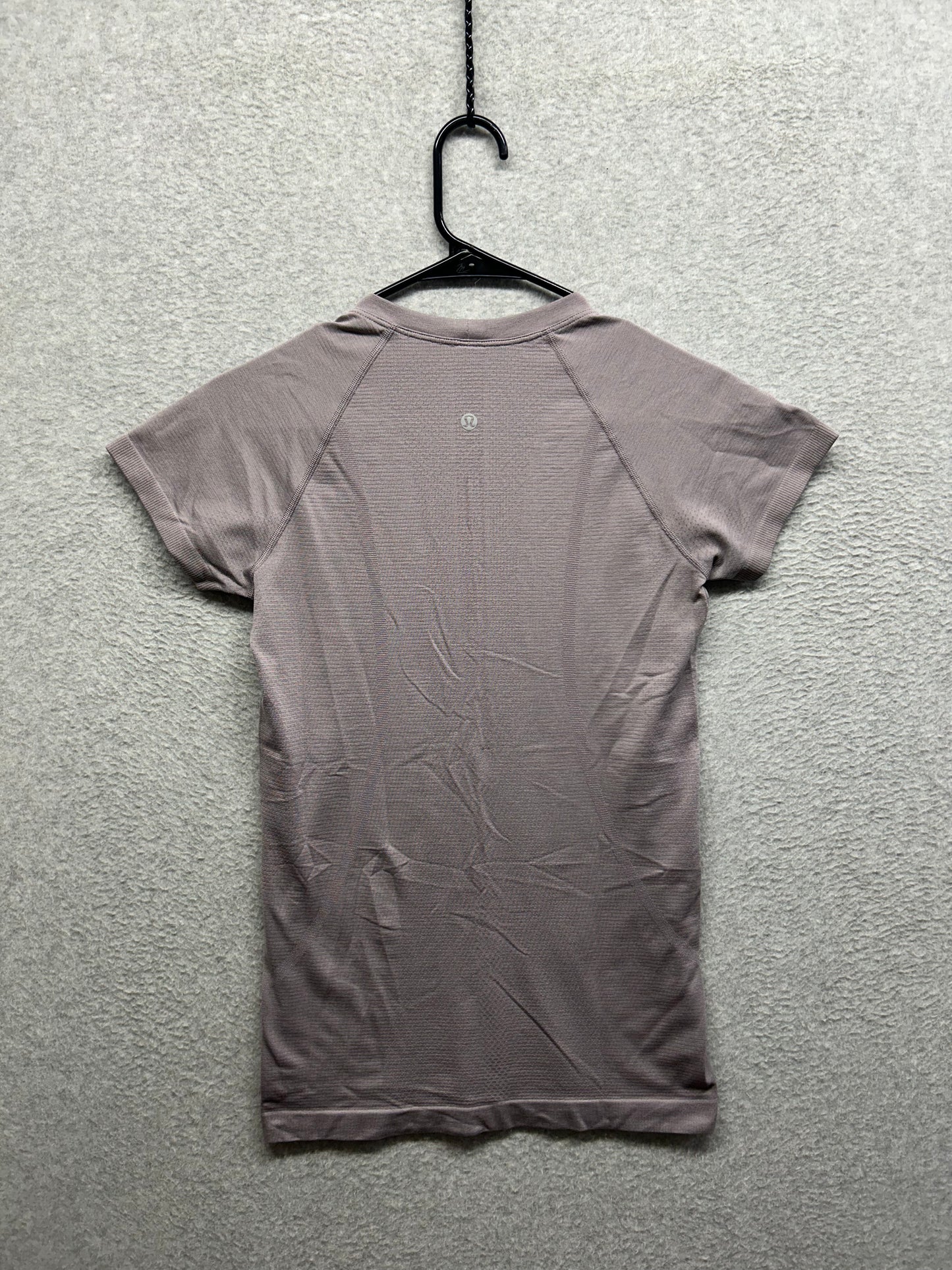 Lululemon Swiftly Tech Short Sleeve Size 6 Purple Plum Gray
