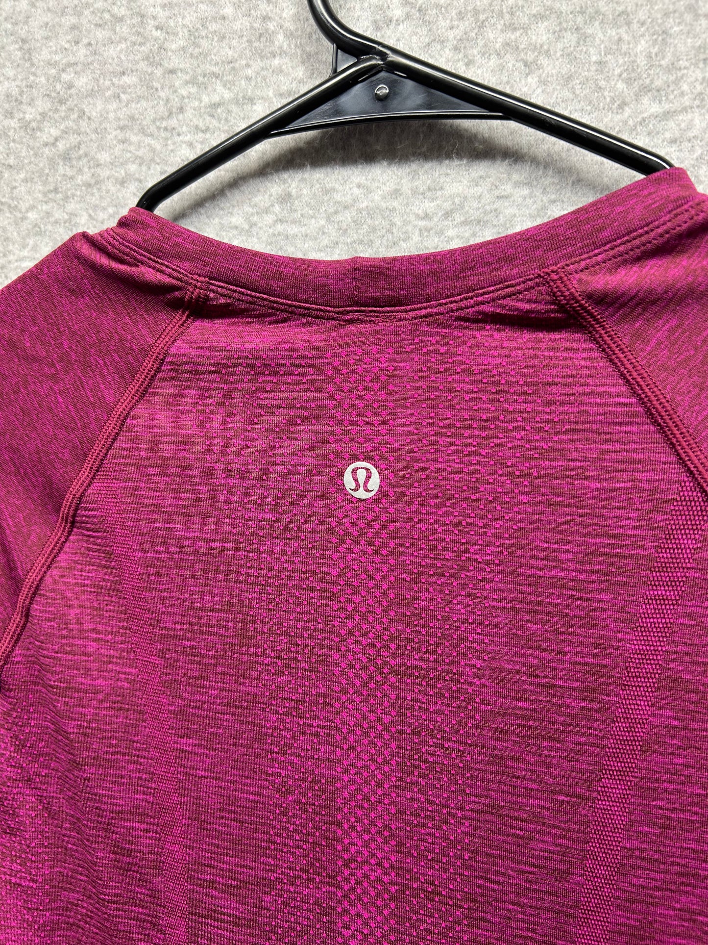 Lululemon Swiftly Tech Long Sleeve Crew Size 6 Heathered Dashing Purple