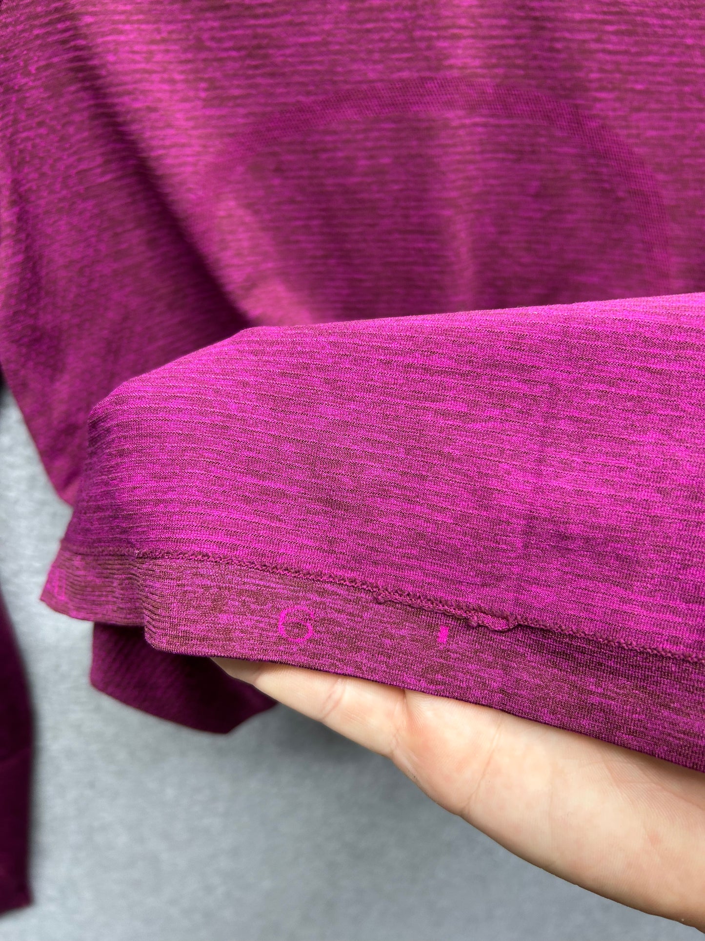 Lululemon Swiftly Tech Long Sleeve Crew Size 6 Heathered Dashing Purple