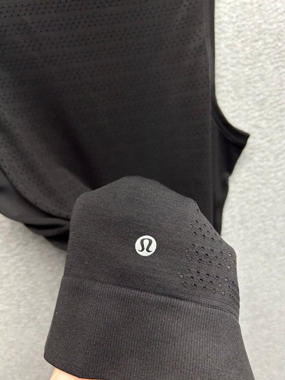 Lululemon Breeze By Muscle Tank Size 6 Black