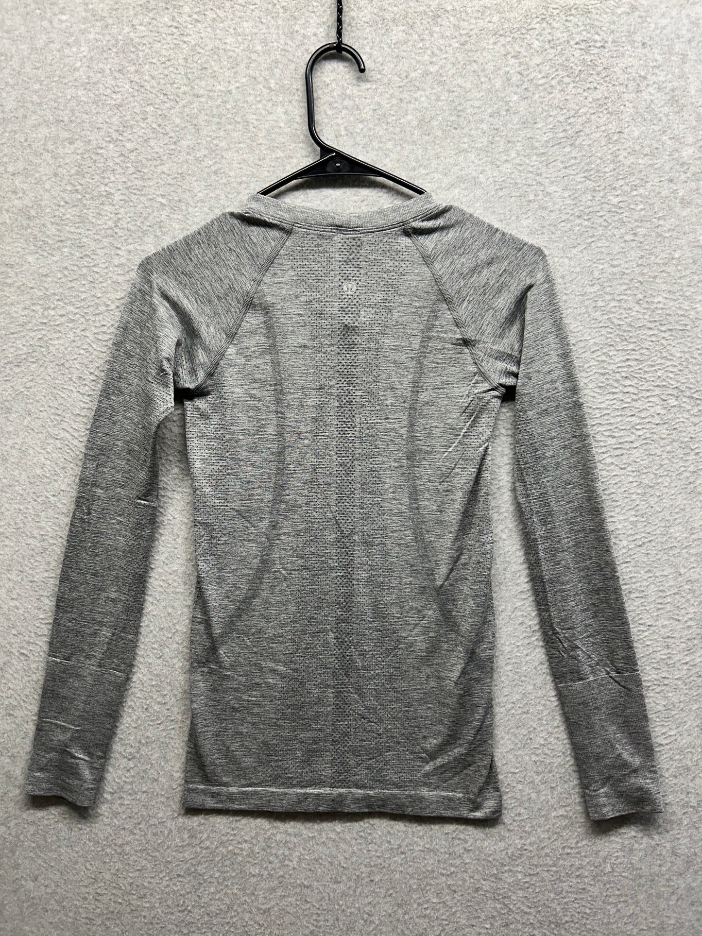 Lululemon Swiftly Tech Long Sleeve Crew Size 4 Heathered Slate