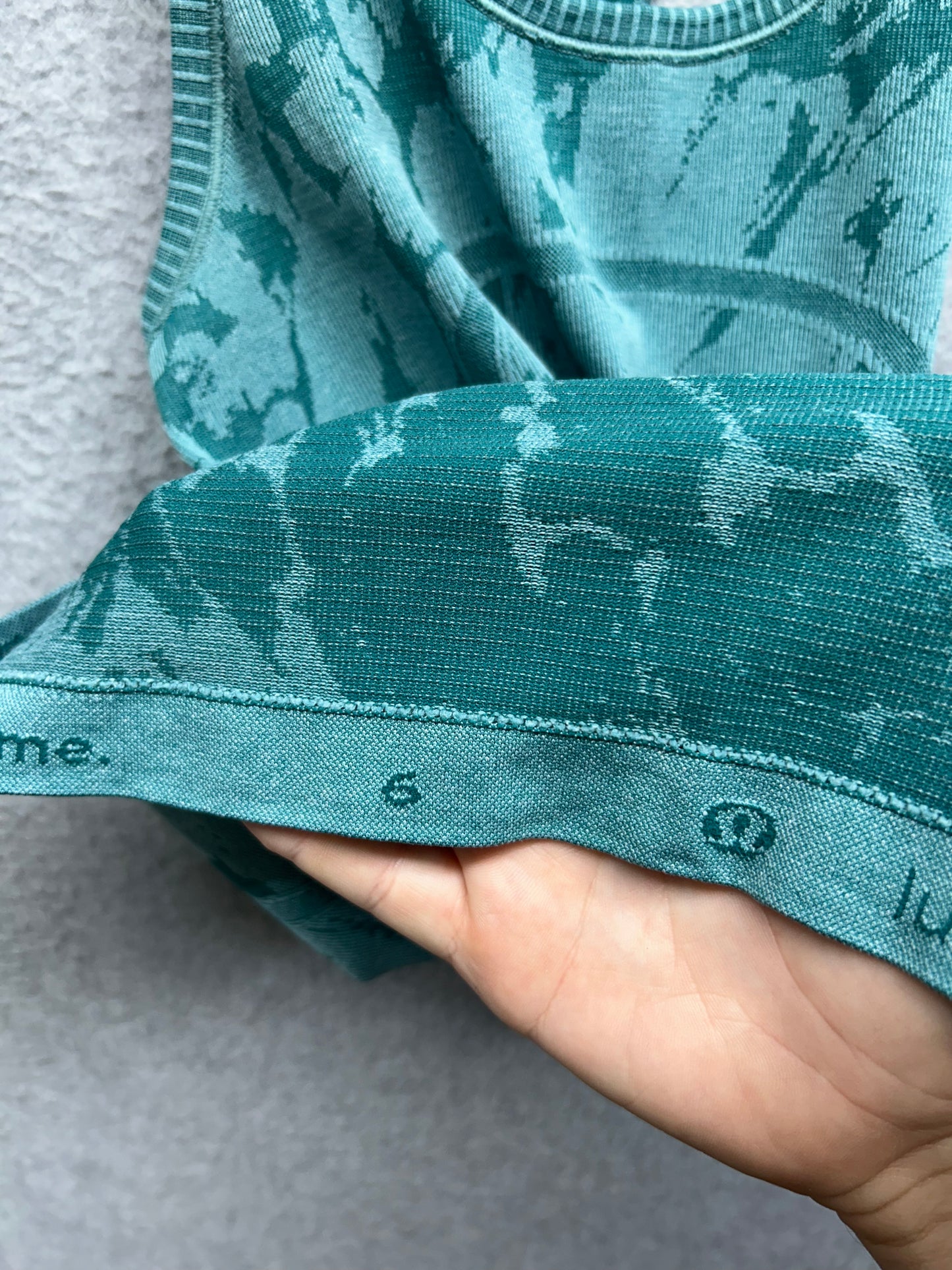 Lululemon Swiftly Racerback Size 6 Teal Green Camo