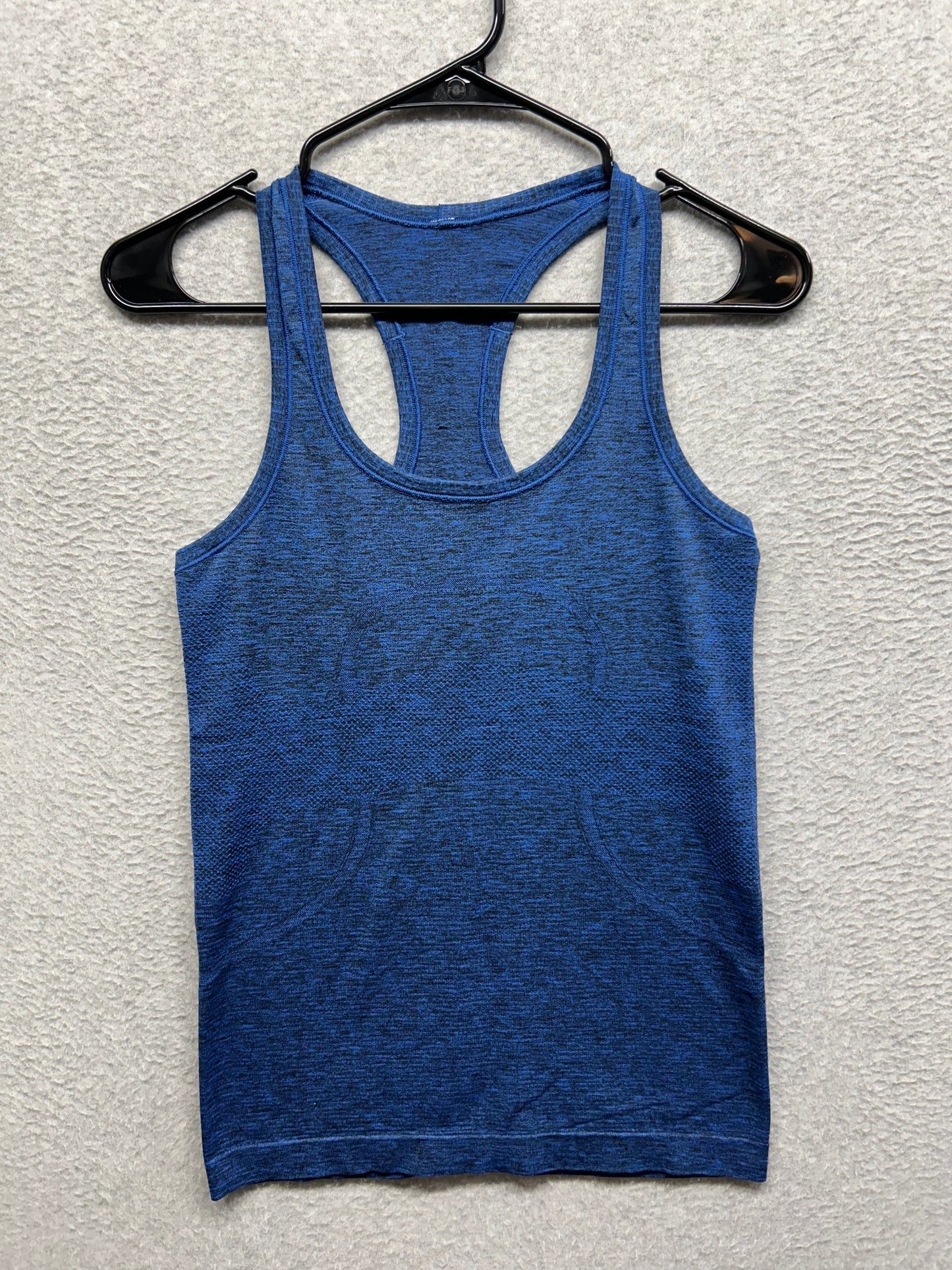 Lululemon Swiftly Tech Racerback Size 6 Sapphire Blue