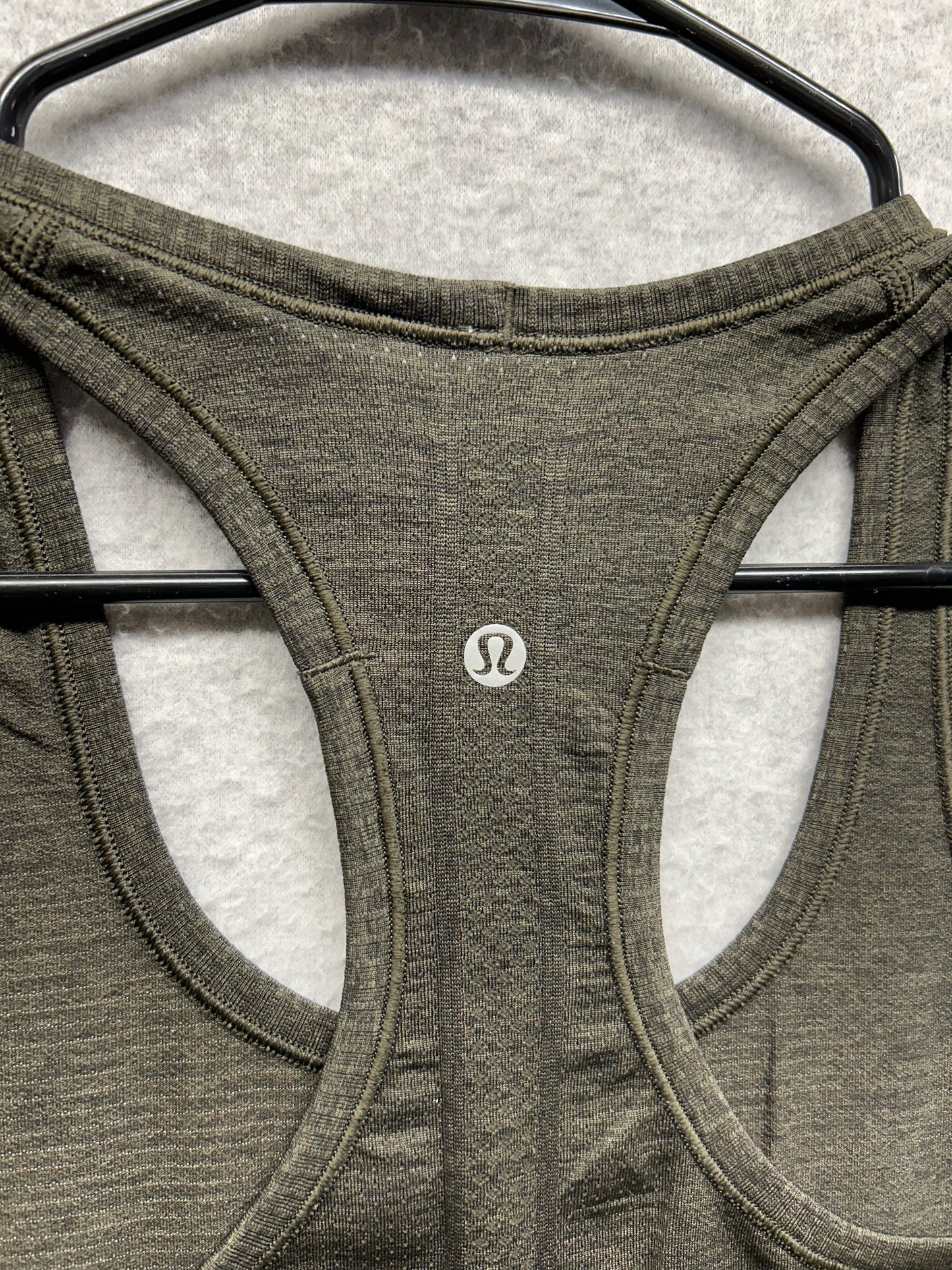 Lululemon Swiftly Tech Racerback Size 6 Brave Olive