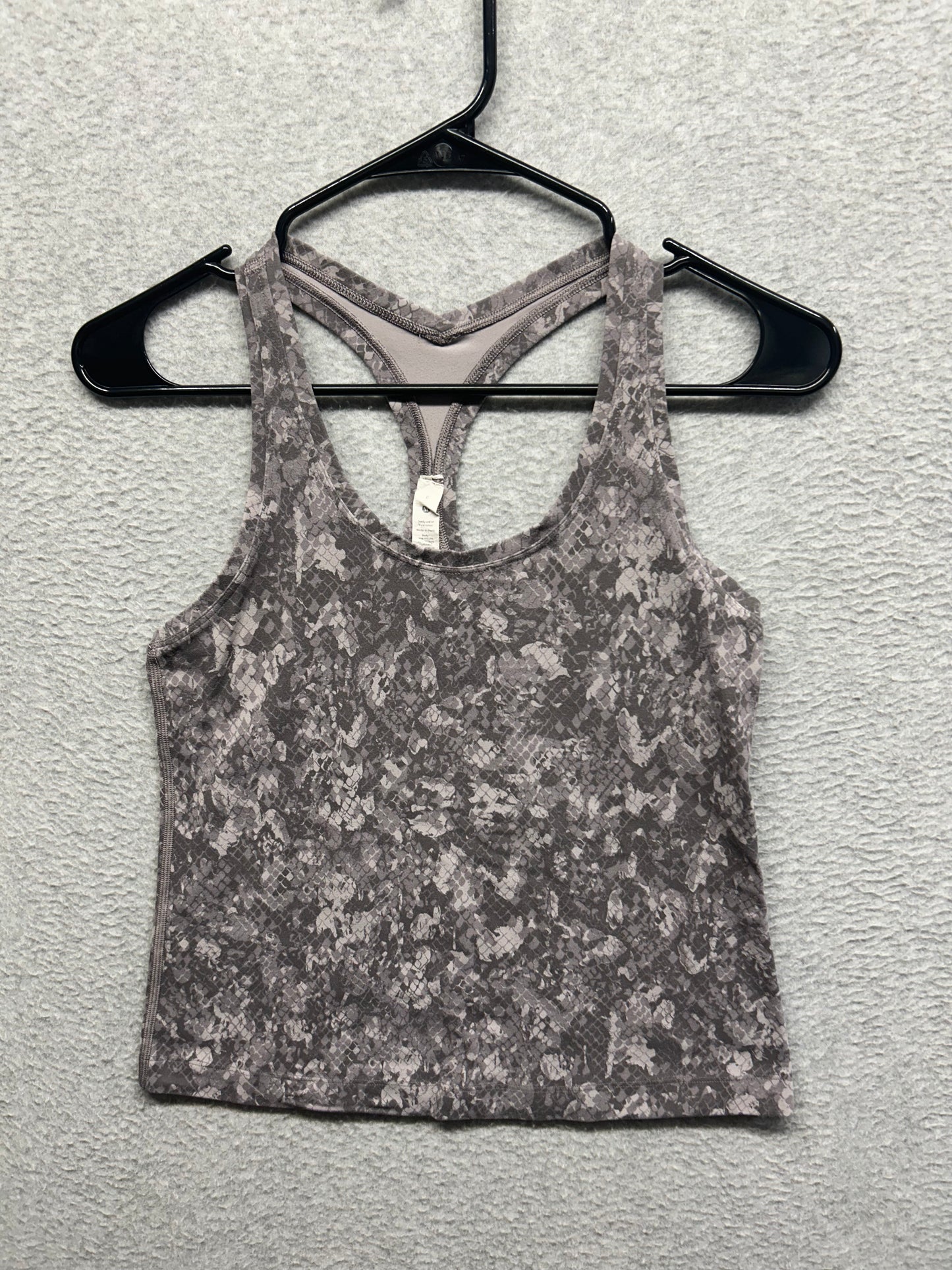 Lululemon Cool Racerback Tank Top Shorter Length Size 8 Hideaway Camo Starlight Multi