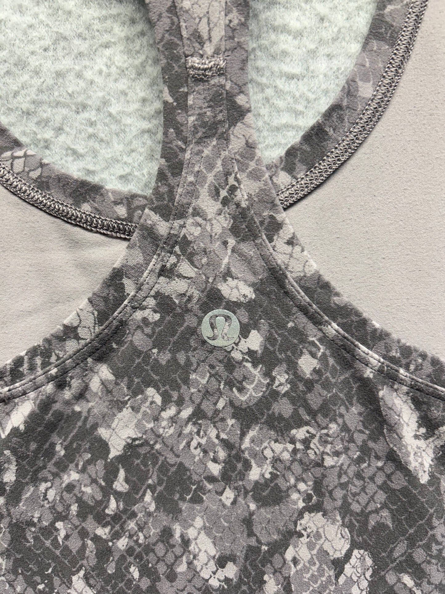 Lululemon Cool Racerback Tank Top Shorter Length Size 8 Hideaway Camo Starlight Multi