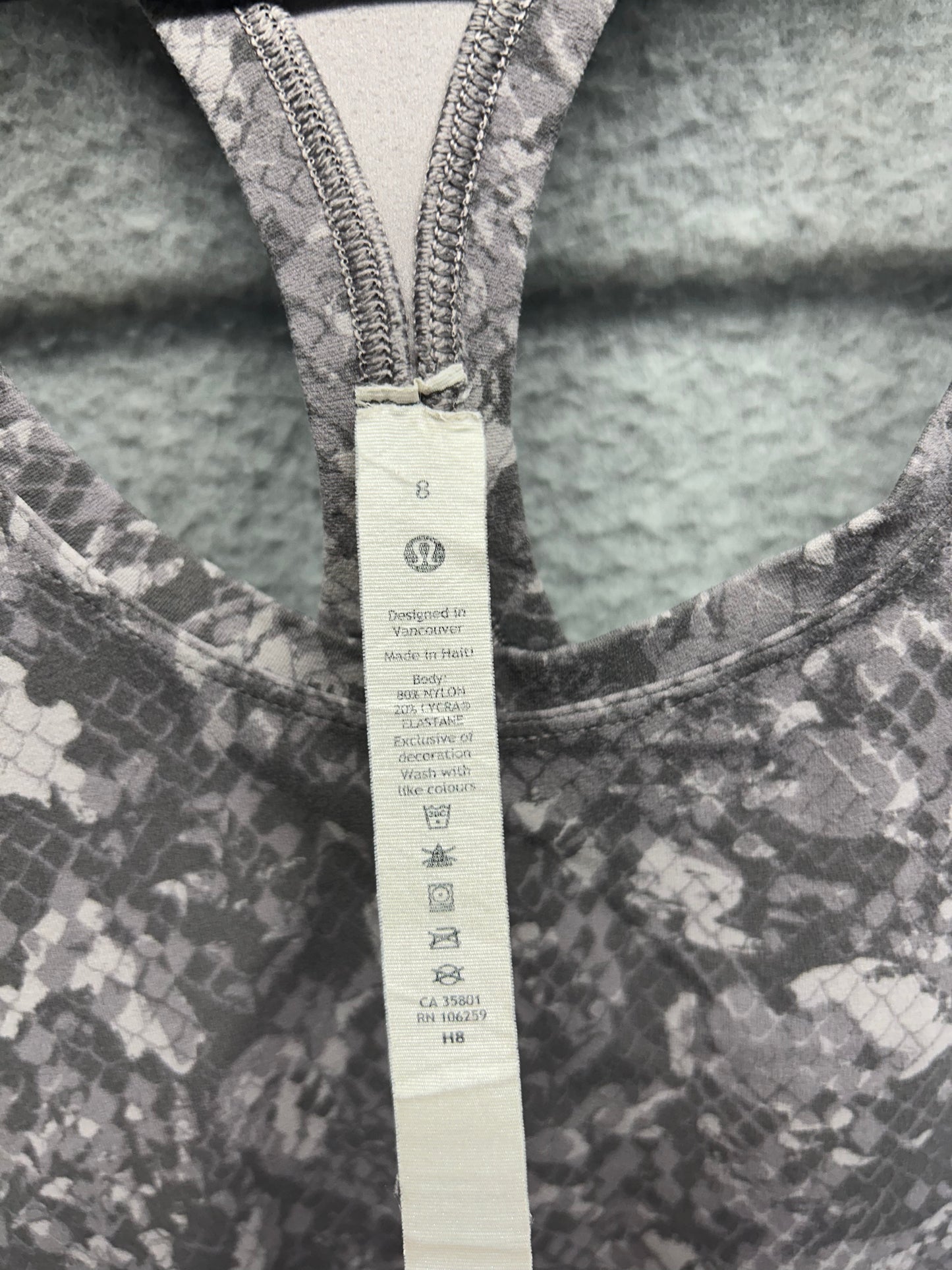 Lululemon Cool Racerback Tank Top Shorter Length Size 8 Hideaway Camo Starlight Multi