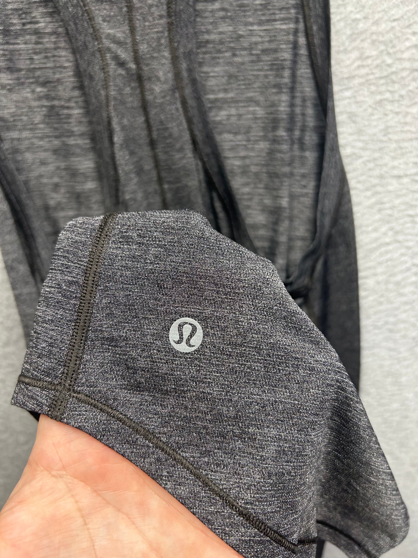 Lululemon Tank Top Long Metallic Size 8 Black Shine