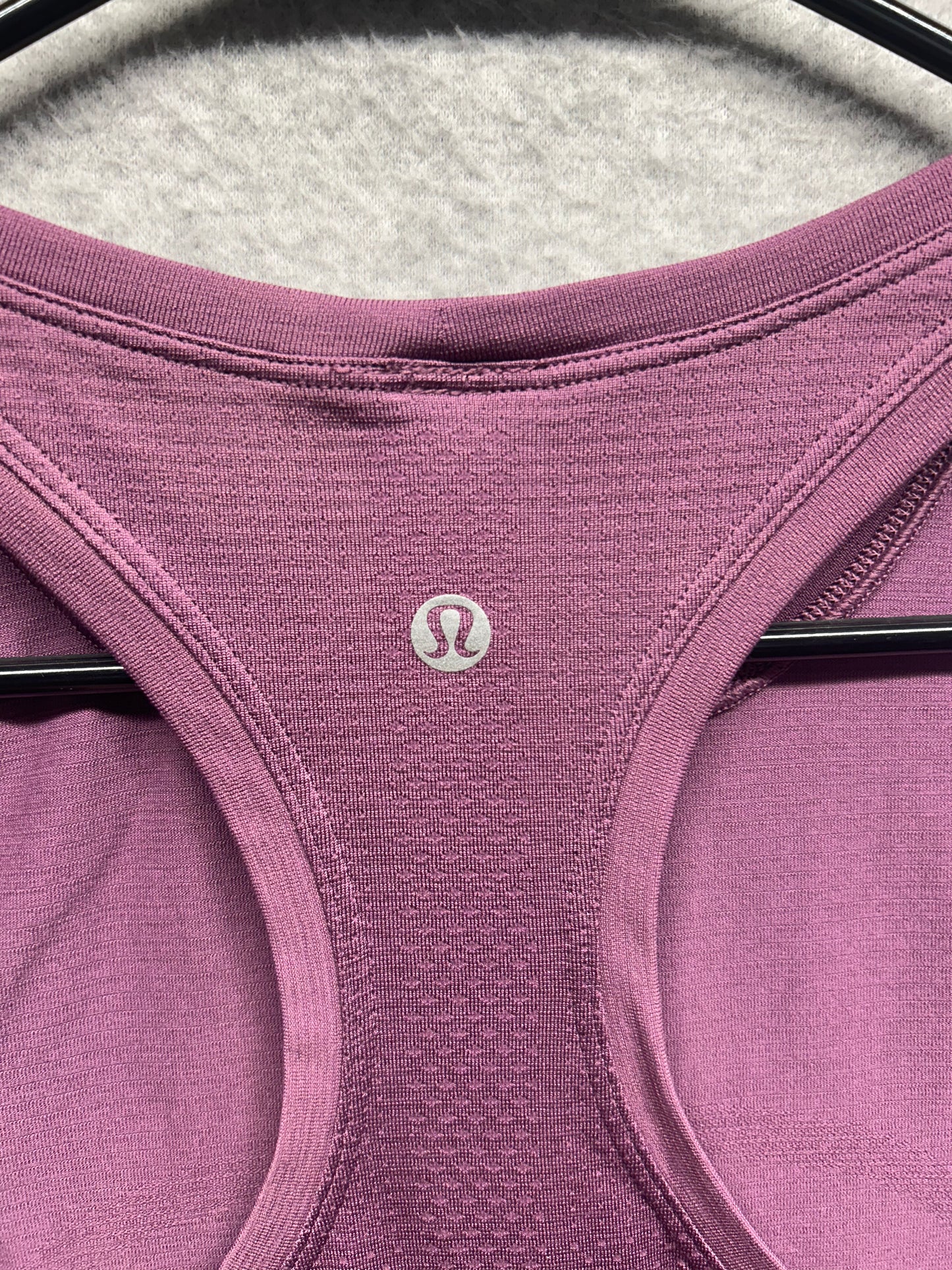 Lululemon Swiftly Tech Racerback 2.0 Race Length Size 8 Grape Thistle