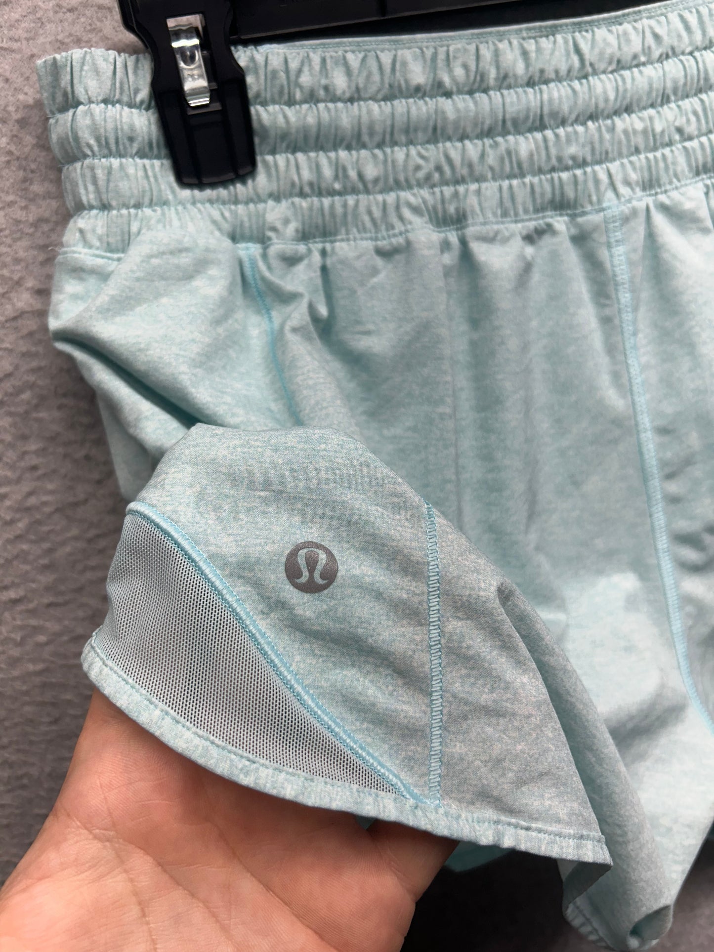 Lululemon Hotty Hot High-Rise Short 4" Size 8 Heather Lux Multi Icing Blue