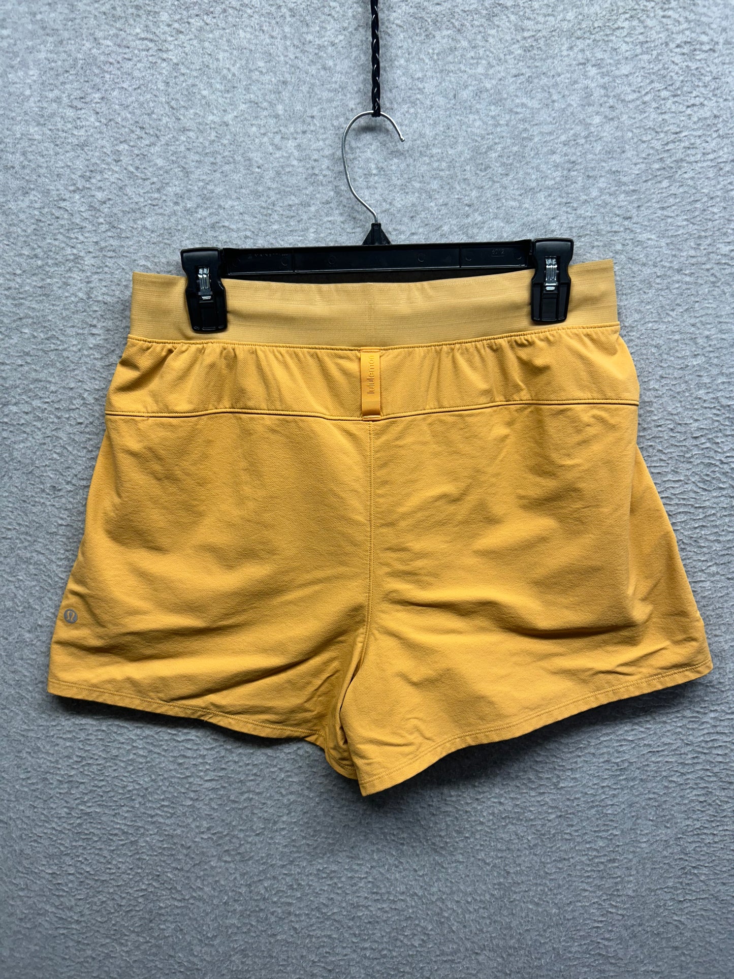 Lululemon License to Train High-Rise Short 4" Size 8 Mango Dream