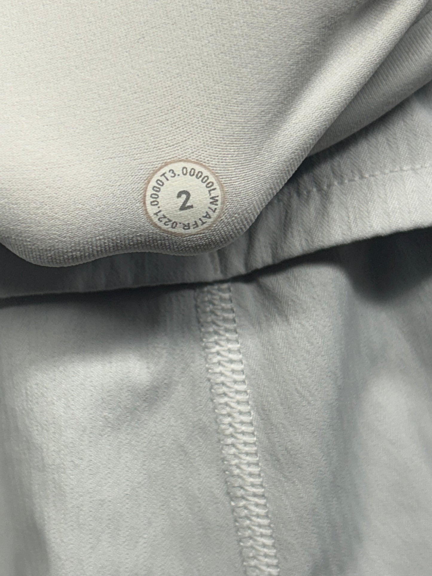 Lululemon Speed Up Short 2.5" Size 2 White