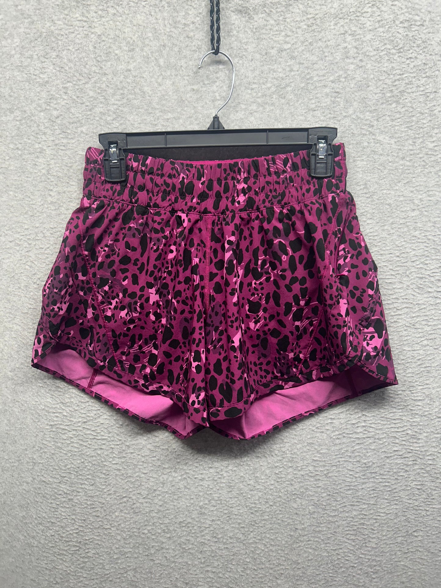 Lululemon Track That Mid-Rise Lined Short 5" Size 8 Cheetah Camo Magenta Purple Multi
