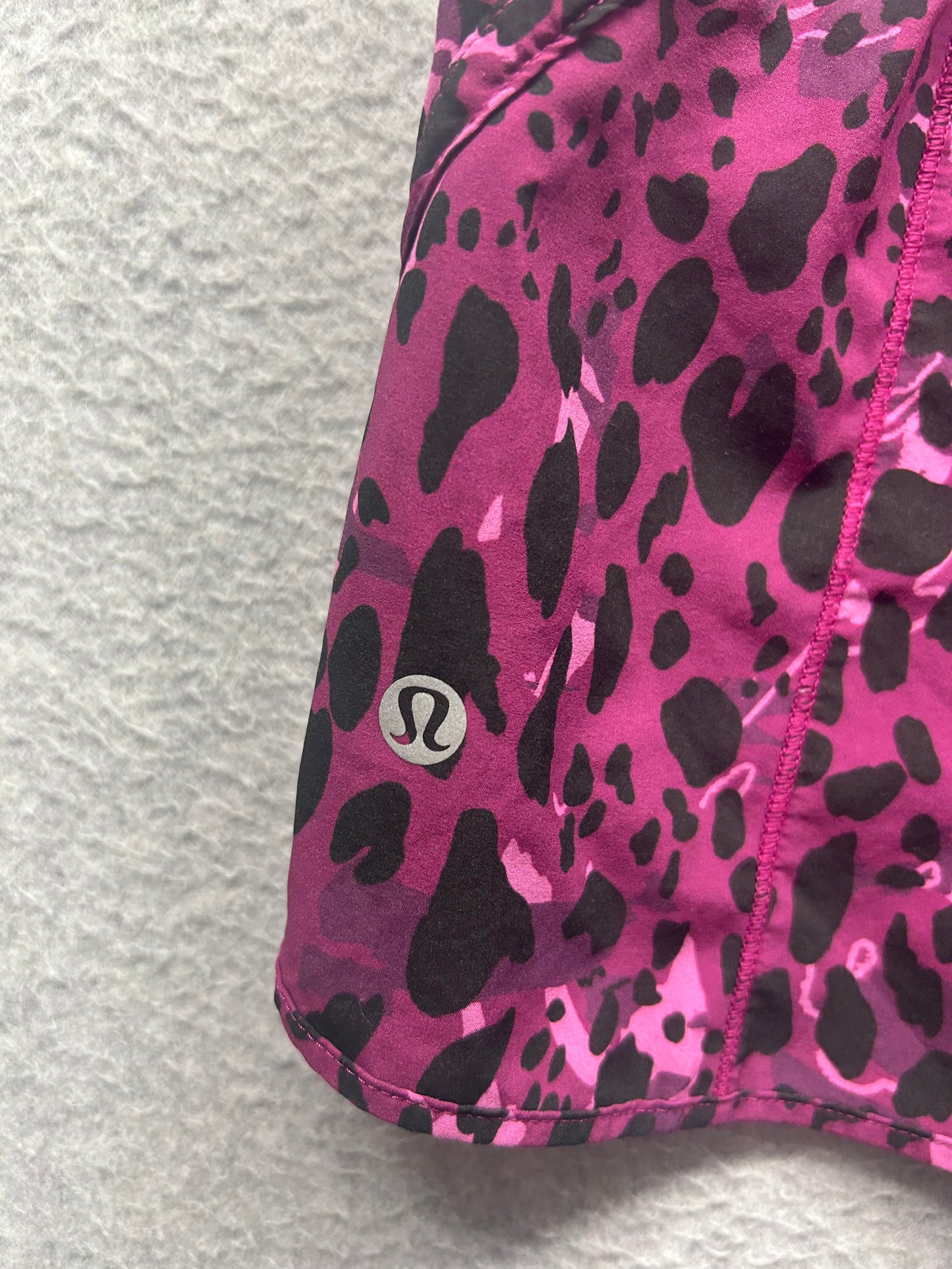 Lululemon Track That Mid-Rise Lined Short 5" Size 8 Cheetah Camo Magenta Purple Multi