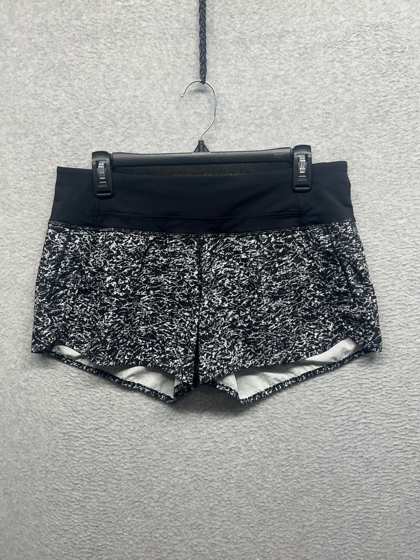 Lululemon Run Times Short 4" Size 8 Iced Wave White Black