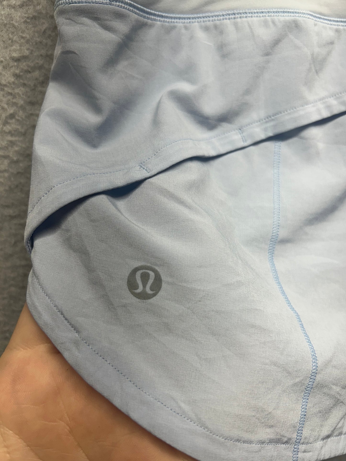 Lululemon Speed Up Short 2.5" Size 8 Daydream