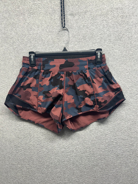 Lululemon Hotty Hot Low-Rise Lined Short 2.5" Size 8 Heritage 365 Camo Smoky Red Night Sea Multi