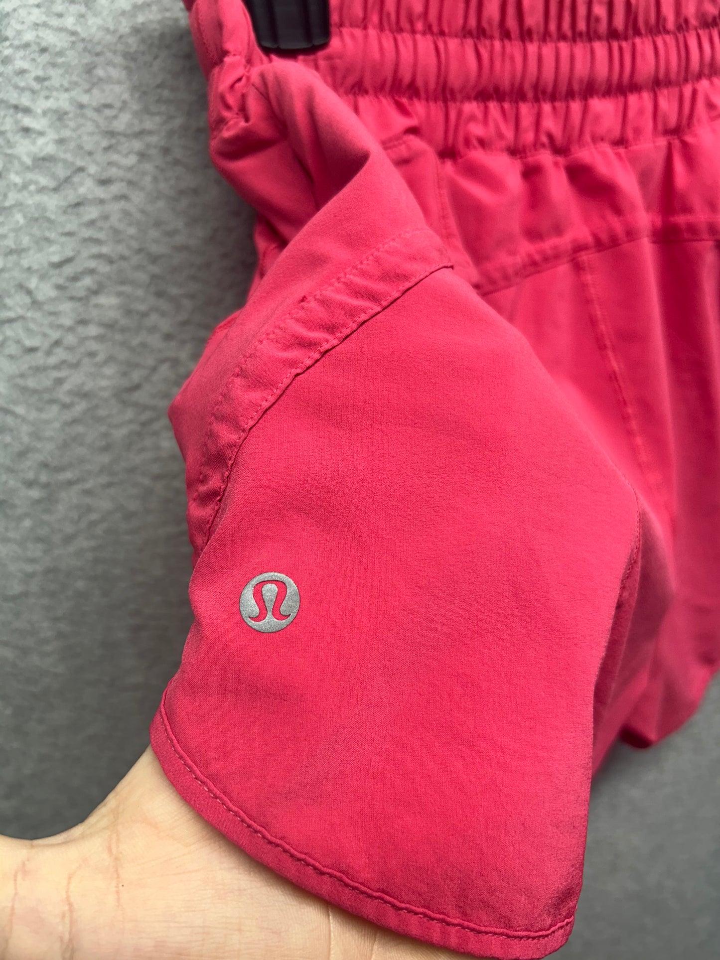 Lululemon Track That High-Rise Lined Short 3" Size 8 (Square) Lip Gloss