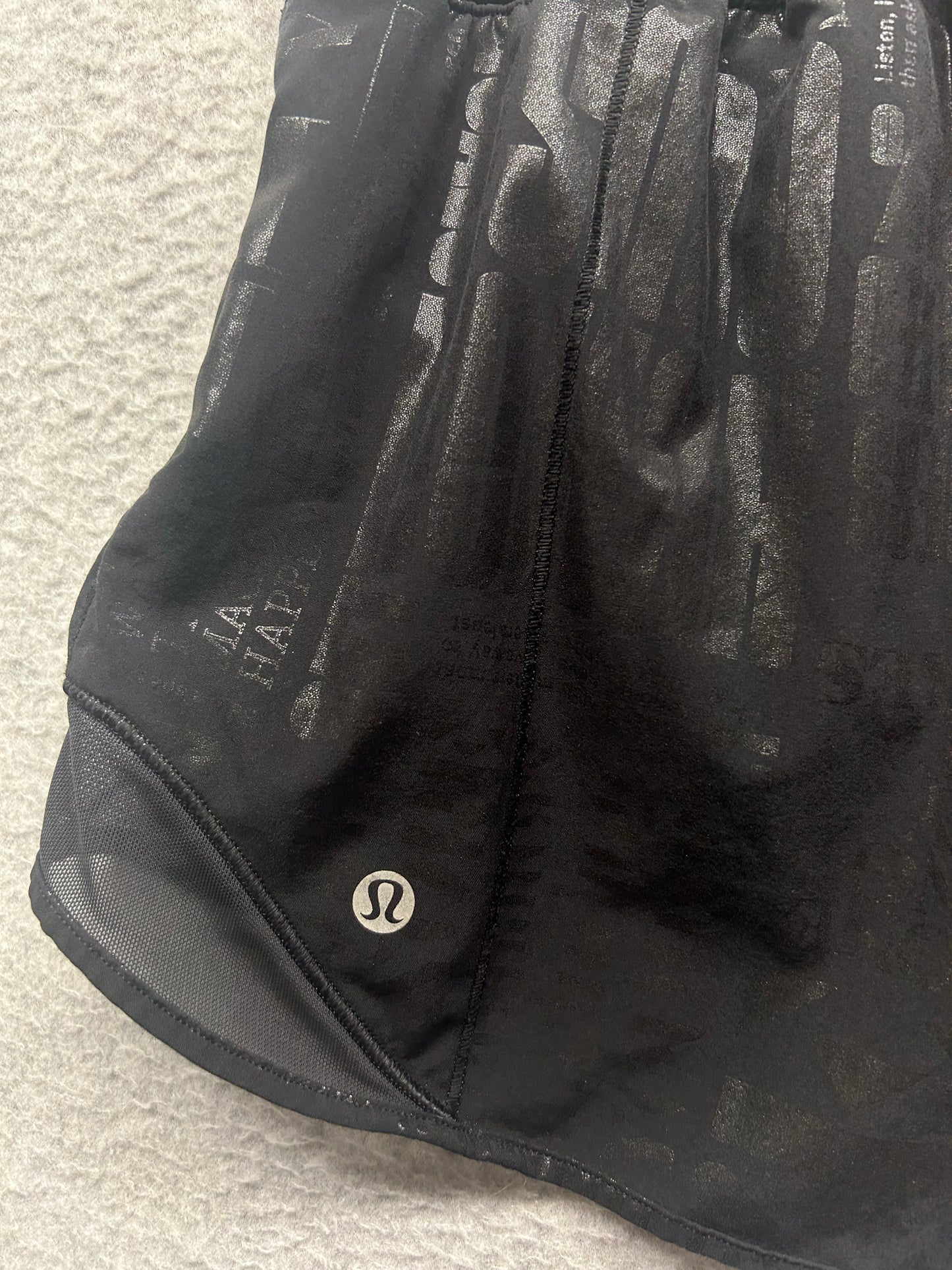 Lululemon Hotty Hot Short II Long 4" Size 10 Manifesto 20YR Manifesto Foil Black Black