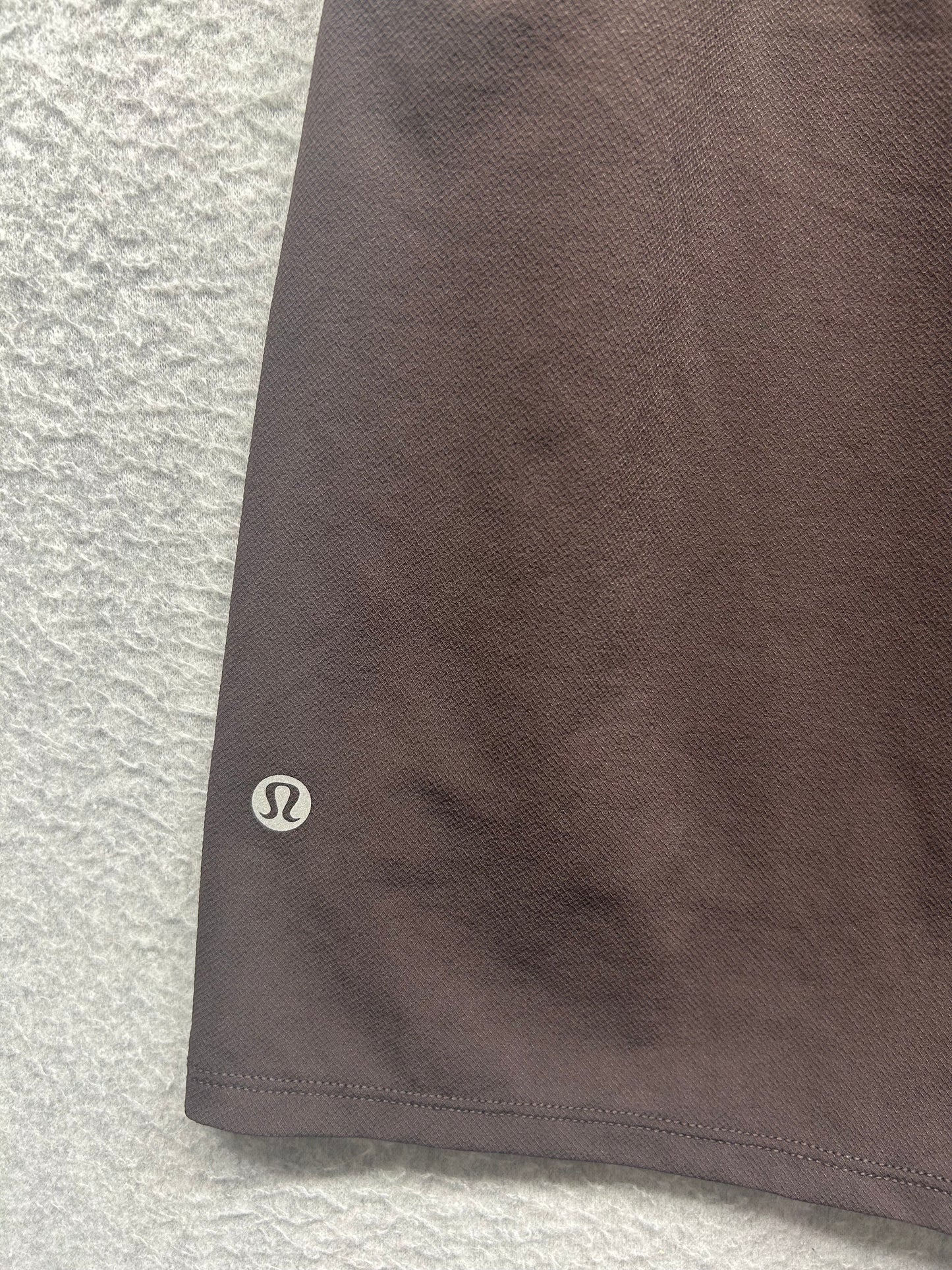 Lululemon License to Train High-Rise Short 4" Size 10 (Square) Espresso
