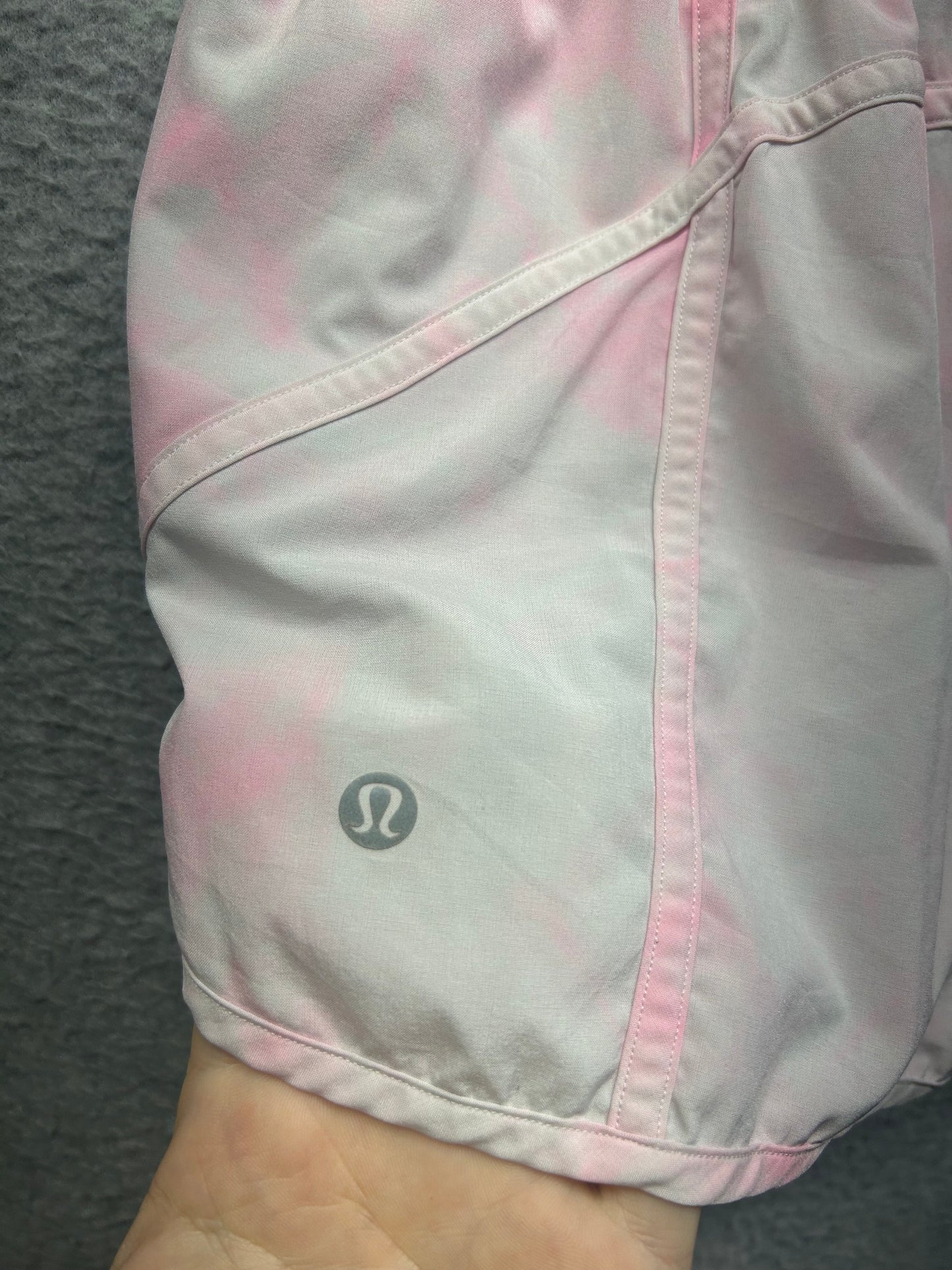 Lululemon Tracker Short V 4" Size 10 Diamond Dye White Miami Pink