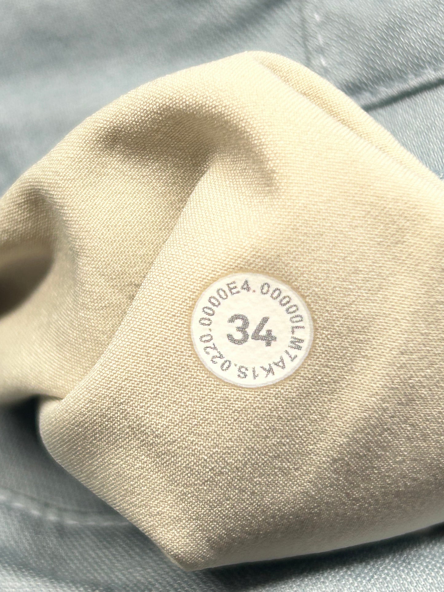 Lululemon Commission Short Qwick Oxford 8" Size 34 Oasis Blue