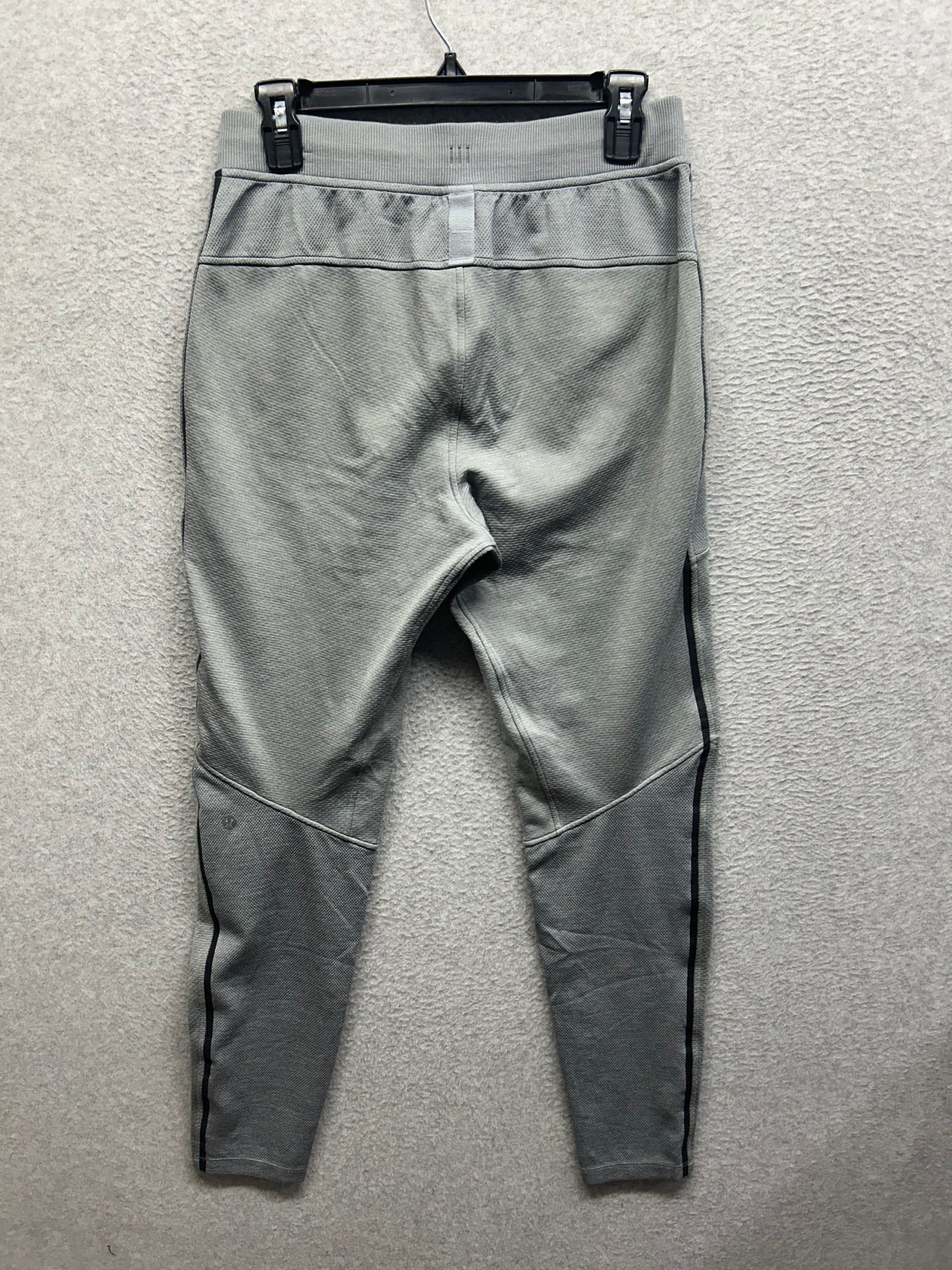 Lululemon Textured Tech Jogger Size Small Graphite Grey / Vapor
