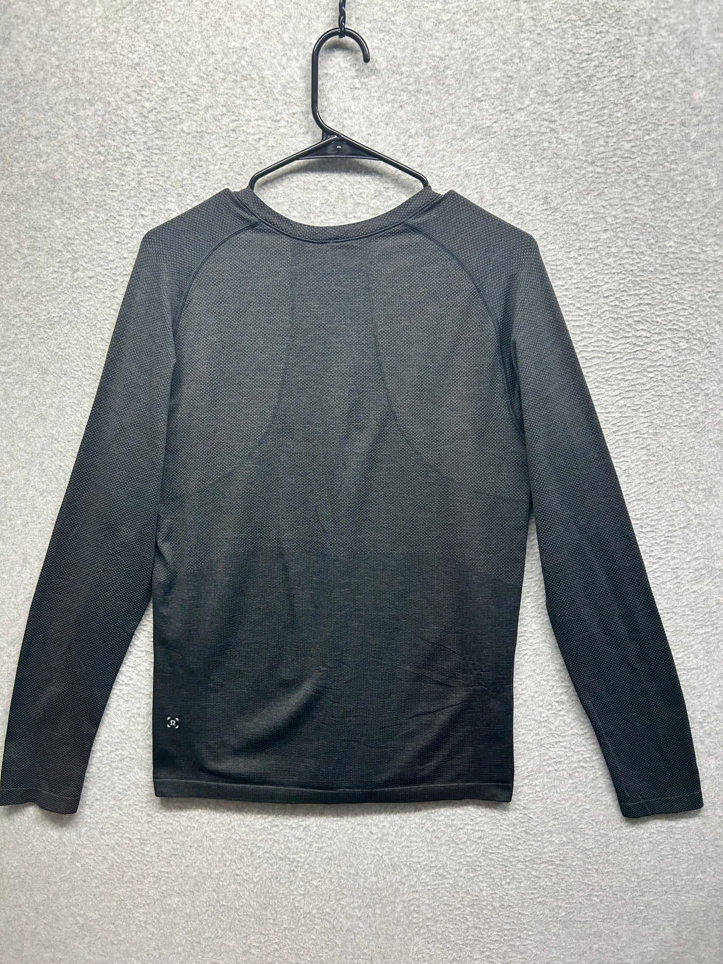 Lululemon Metal Vent Tech Long Sleeve Size Small Black
