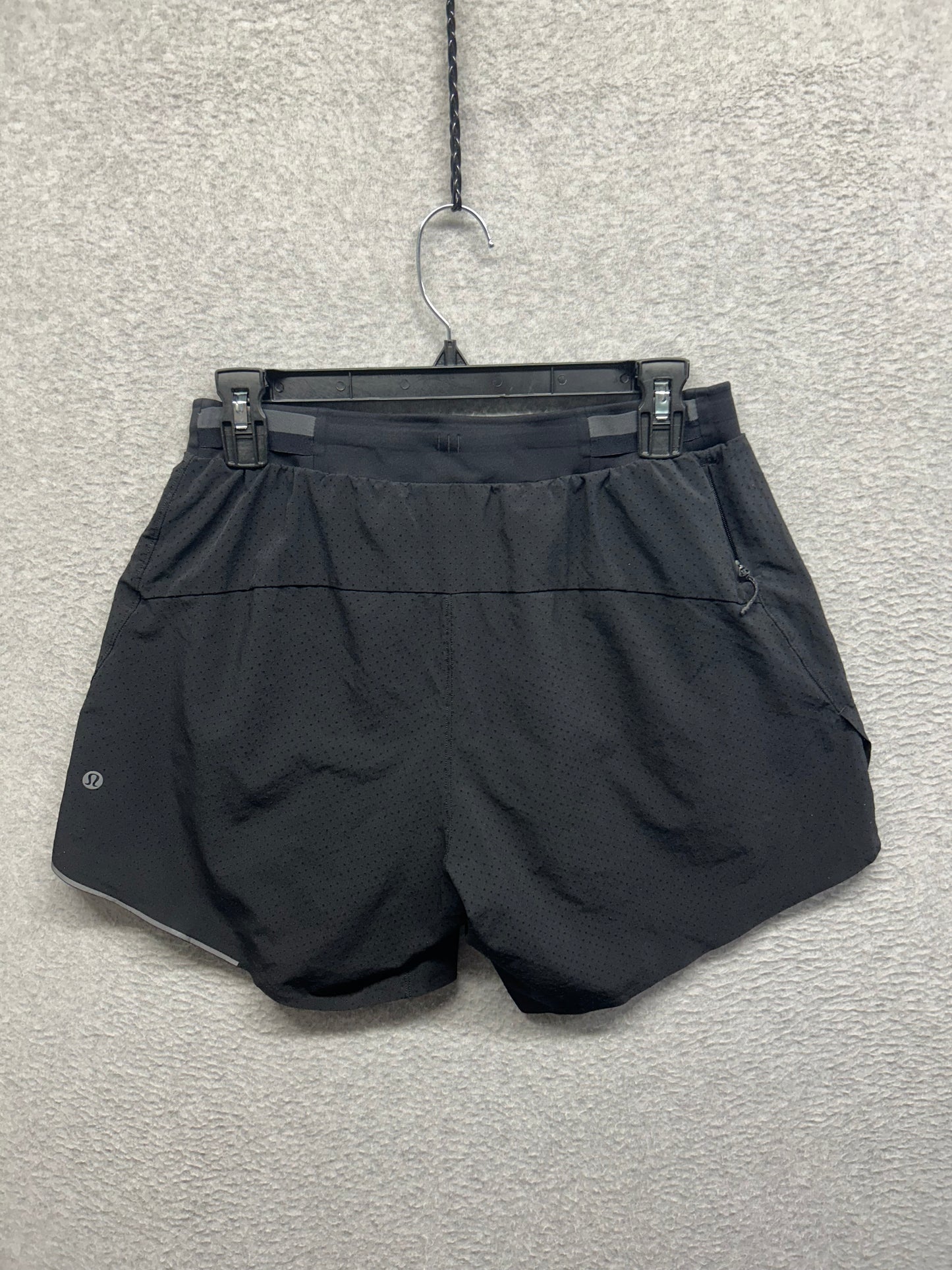 Lululemon Outpacer Short 6" Size Medium Black