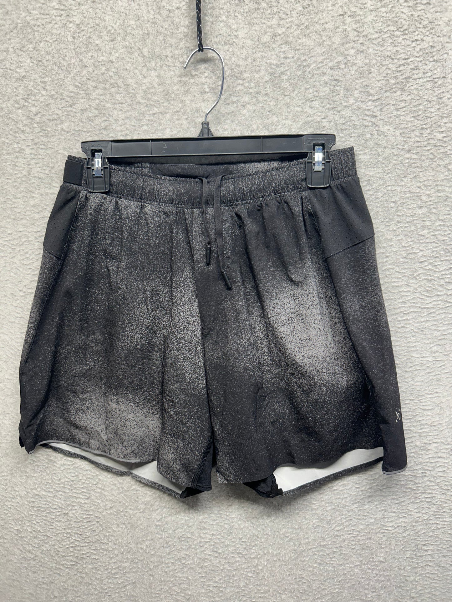 Lululemon Surge Short 6" Size Medium Ocean Spray Ice Grey Black
