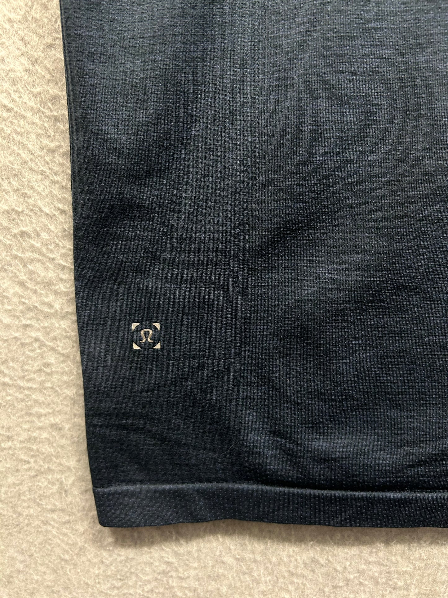 Lululemon Metal Vent Tech Short Sleeve 2.0 Size Medium True Navy
