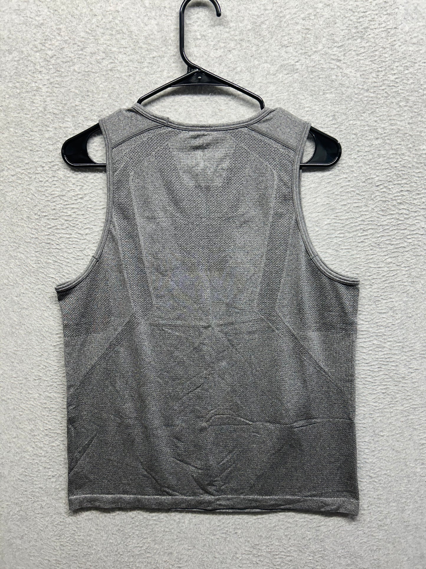 Lululemon Metal Vent Tech Tank Size Medium Raceway Grey