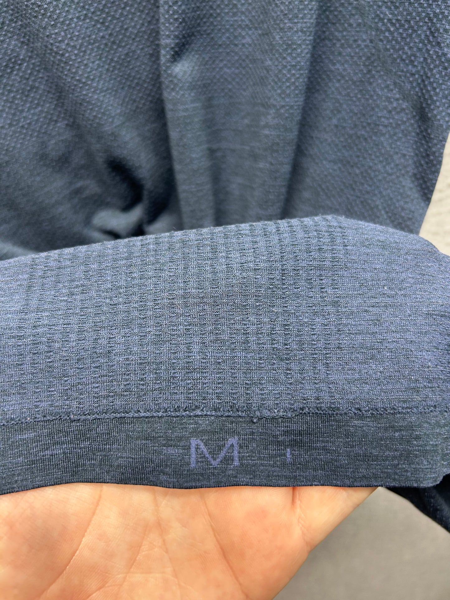 Lululemon Metal Vent Tech Short Sleeve 2.0 Size Medium True Navy