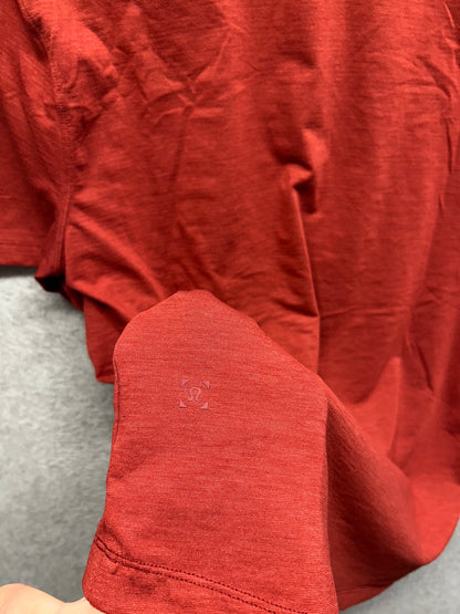 Lululemon Evolution Polo Short Sleeve Size Medium Cayenne
