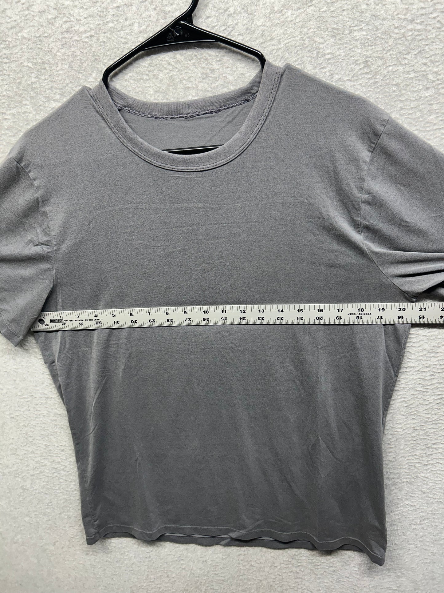 Lululemon 5 Year Basic Tee Size Large Gray