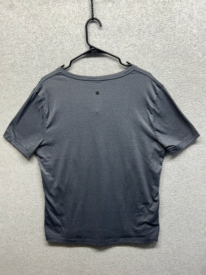 Lululemon 5 Year Basic V Size Large Micro Stripe Gray