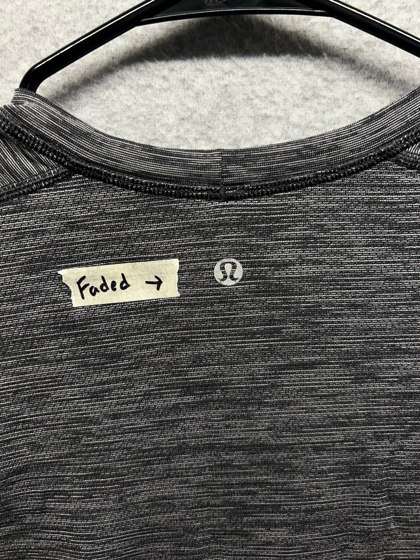 Lululemon Metal Vent Tech Long Sleeve Size Large Black / Anchor
