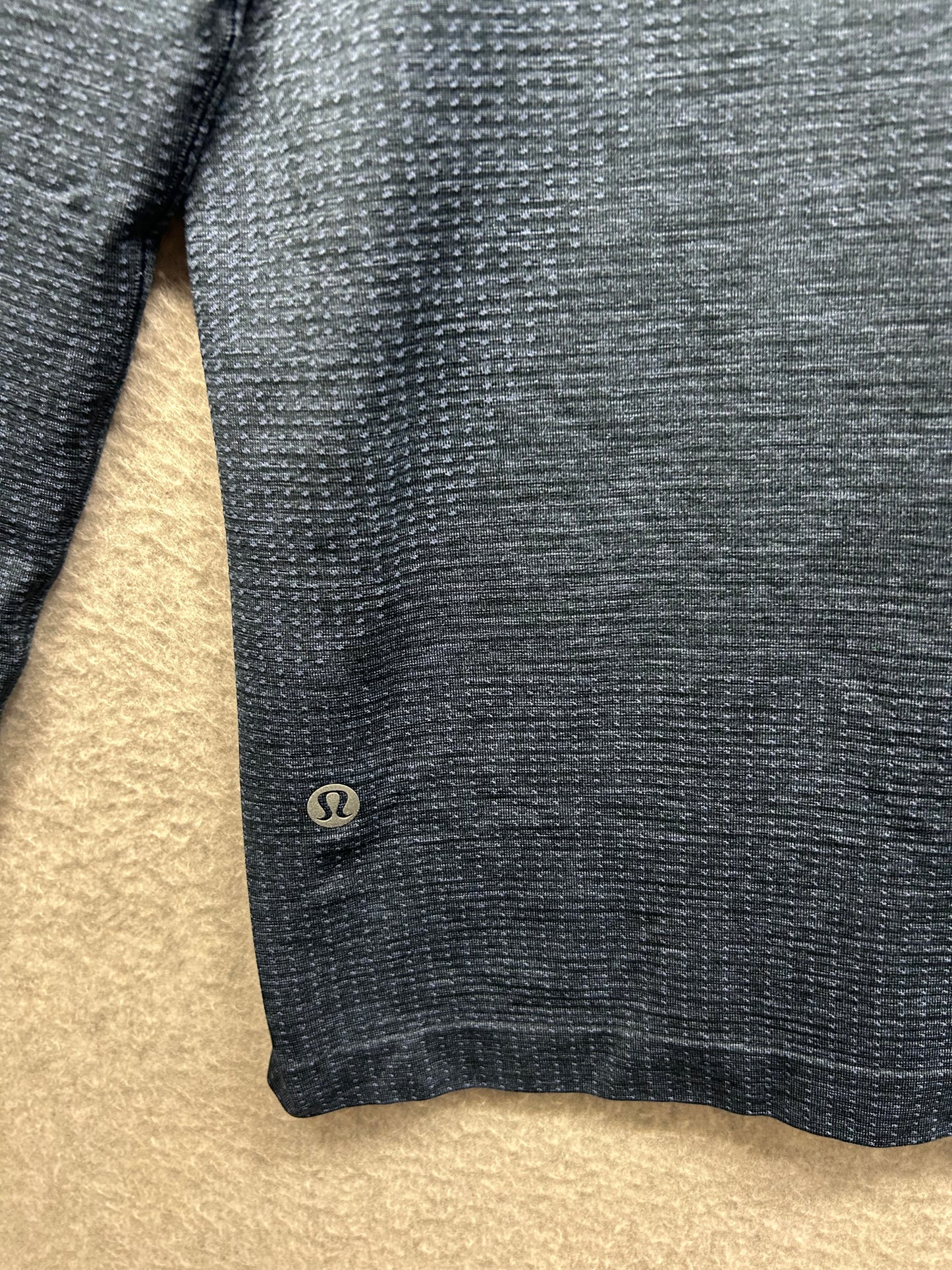 Lululemon Metal Vent Tech Long-Sleeve Shirt Size Large True Navy