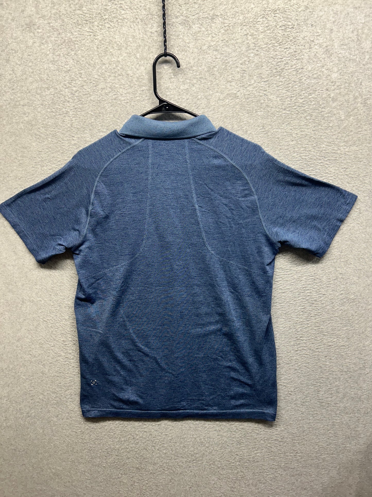 Lululemon Metal Vent Tech Polo Size Large Mineral Blue