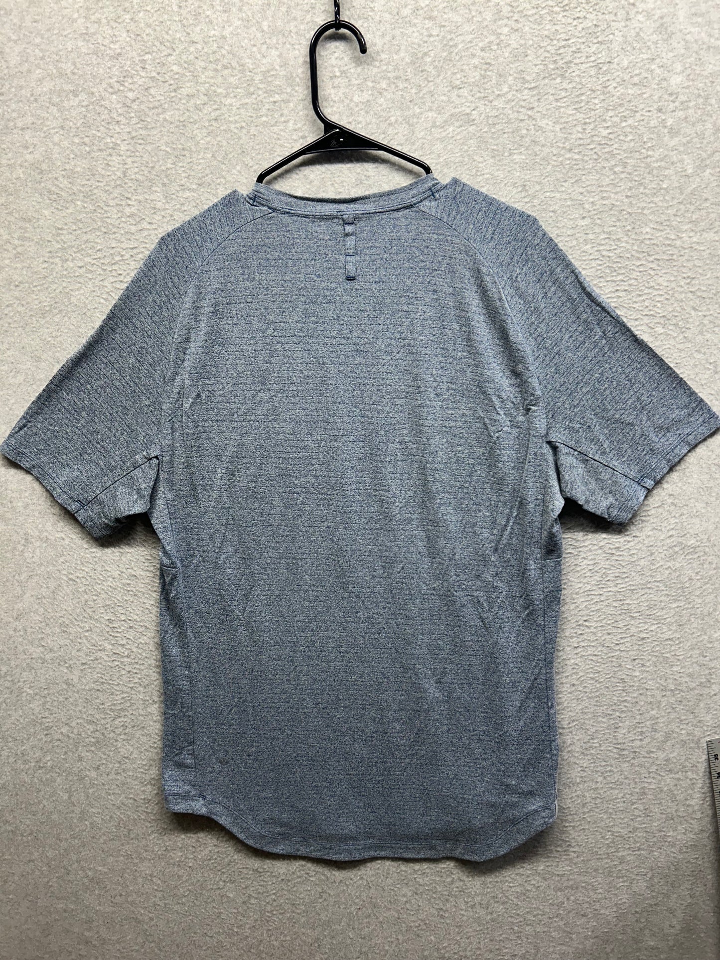 Lululemon Drysense Training Short Sleeve Shirt Size Large Heathered Soft Denim