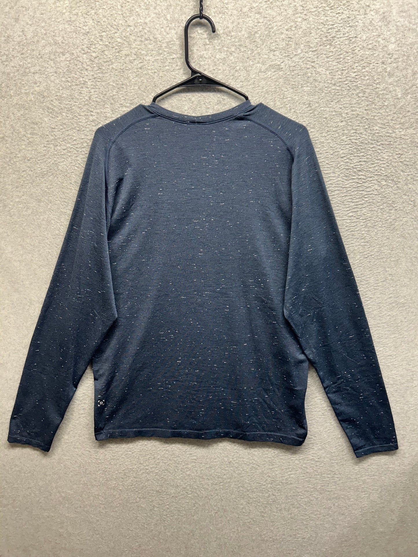 Lululemon Metal Vent Tech Long Sleeve Size Large Nautical Navy