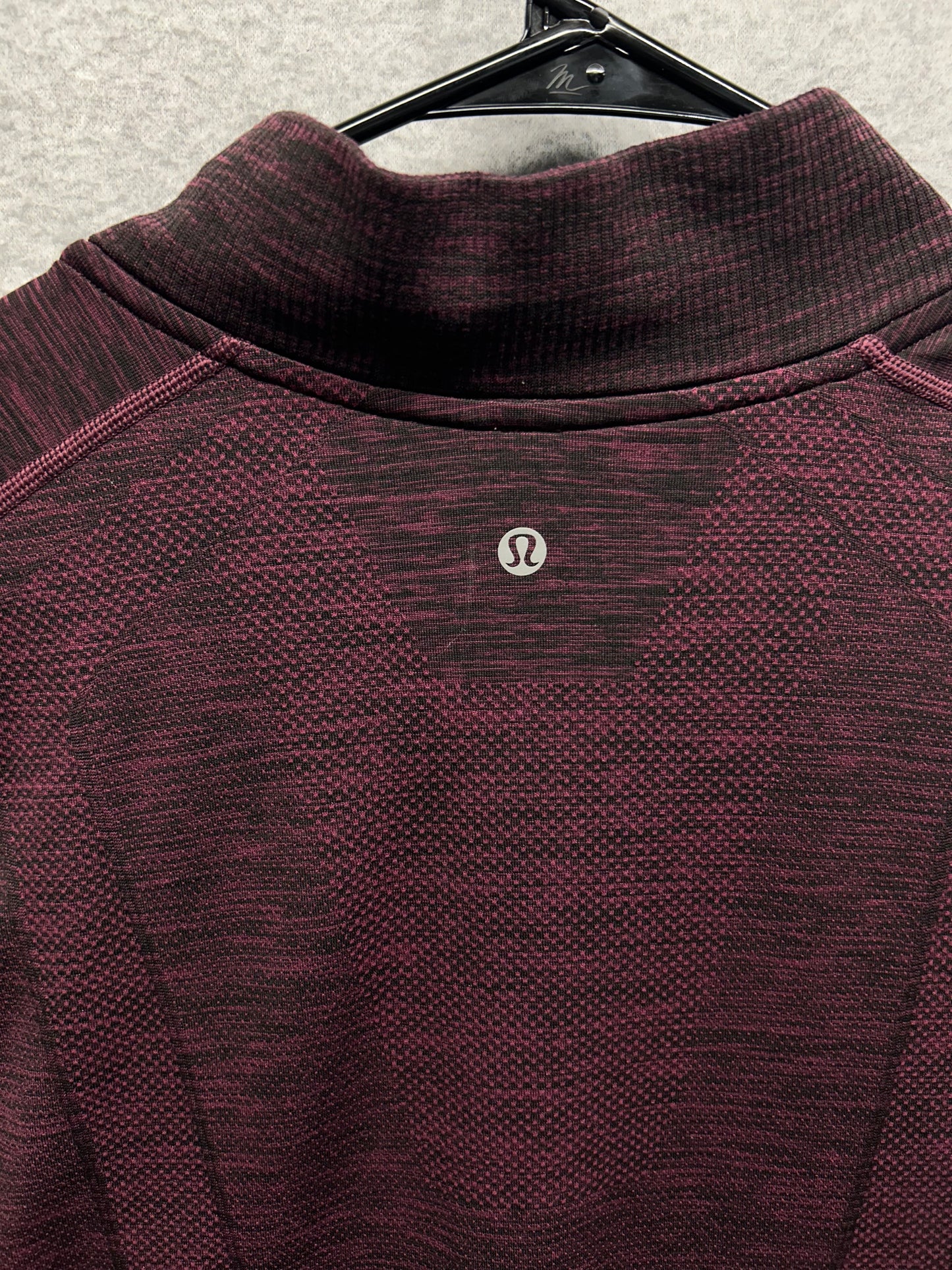 Lululemon Metal Vent Tech Long Sleeve Henley Size XL Oxblood