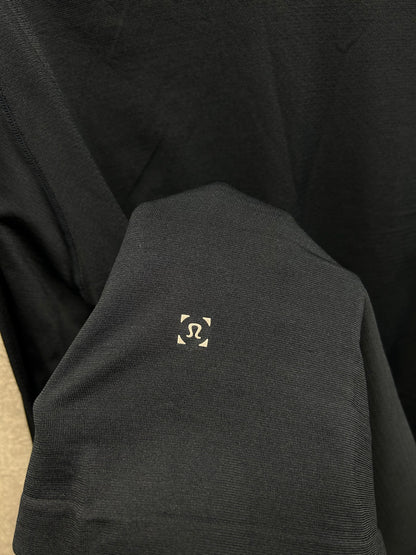 Lululemon Metal Vent Tech Long Sleeve Size XL True Navy